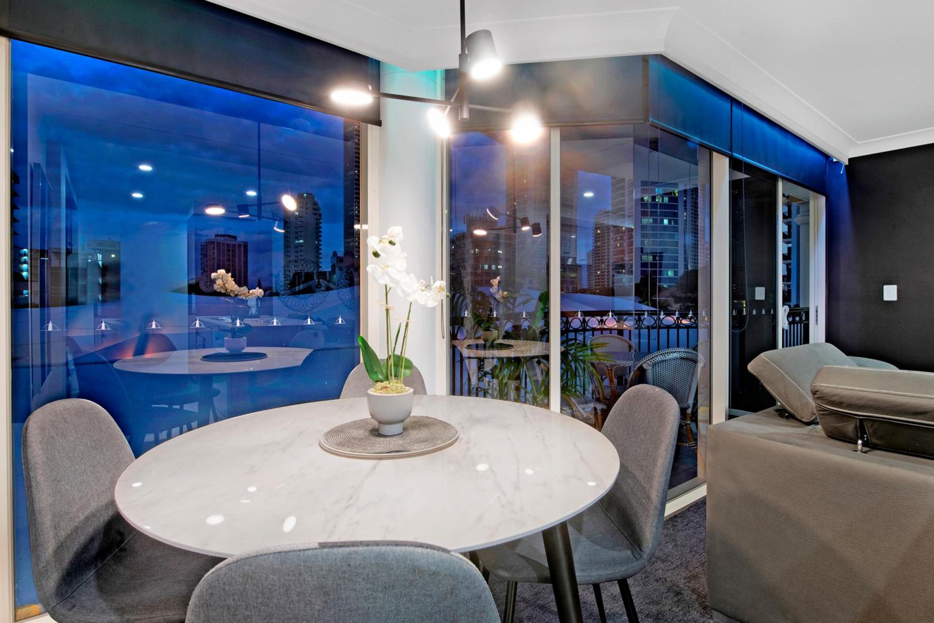 Chevron Renaissance Apartments - Hosted by Wow Stay