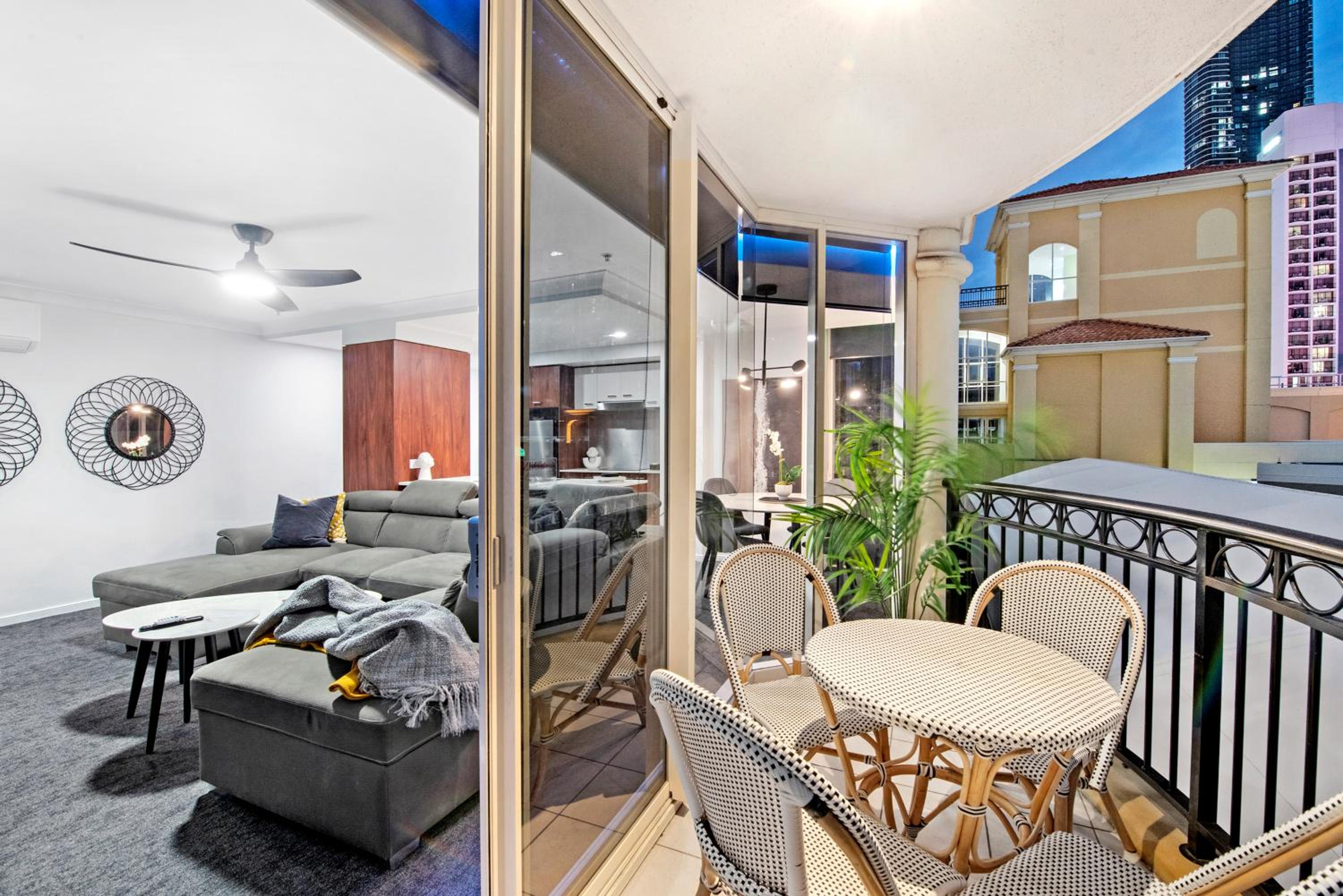 Chevron Renaissance Apartments - Hosted by Wow Stay