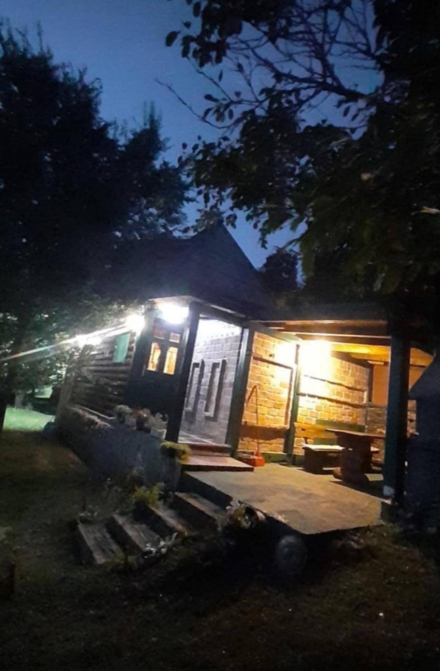 Chalet Etno Oaza near Airport