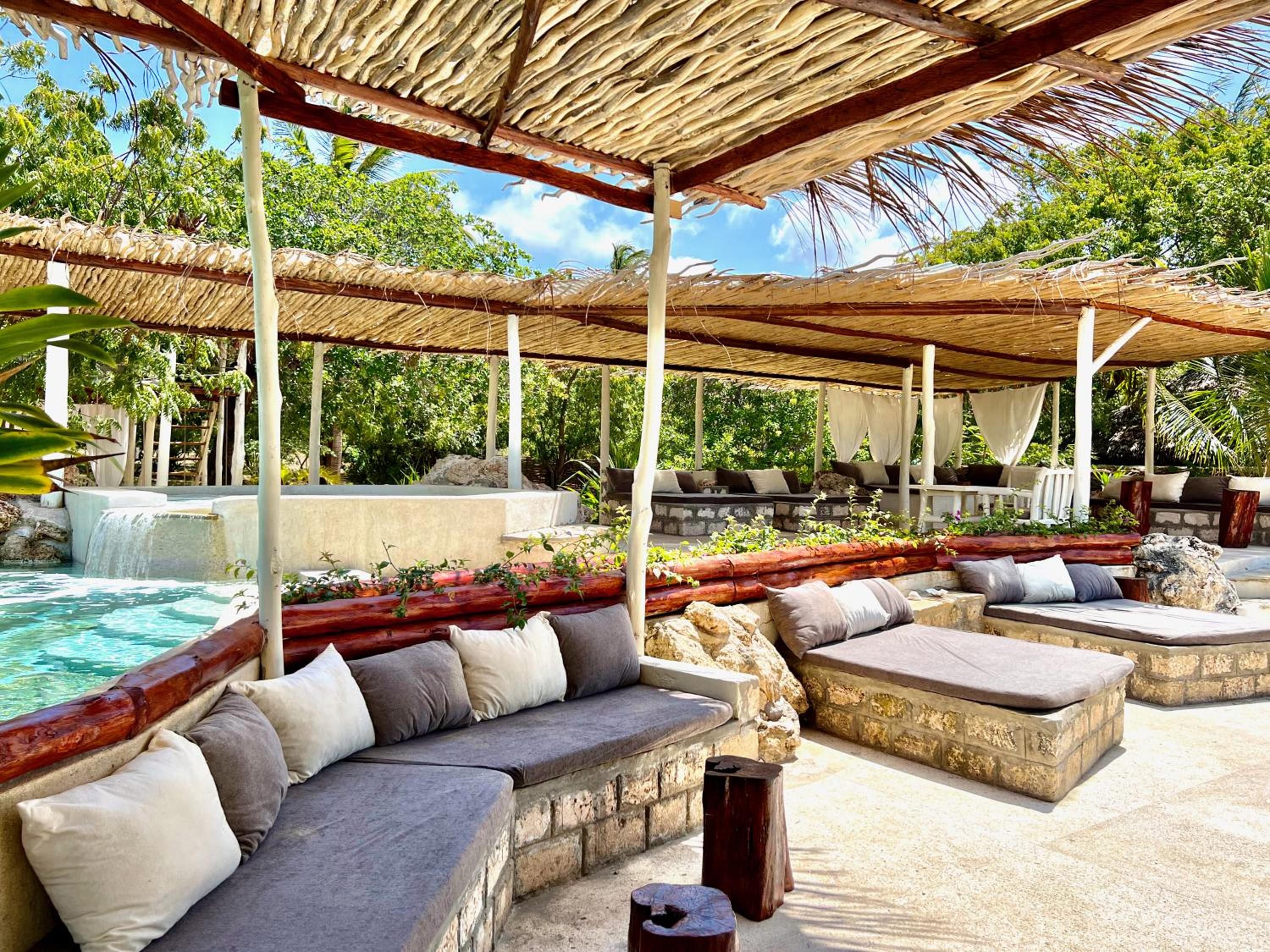 Rock and Sea Resort