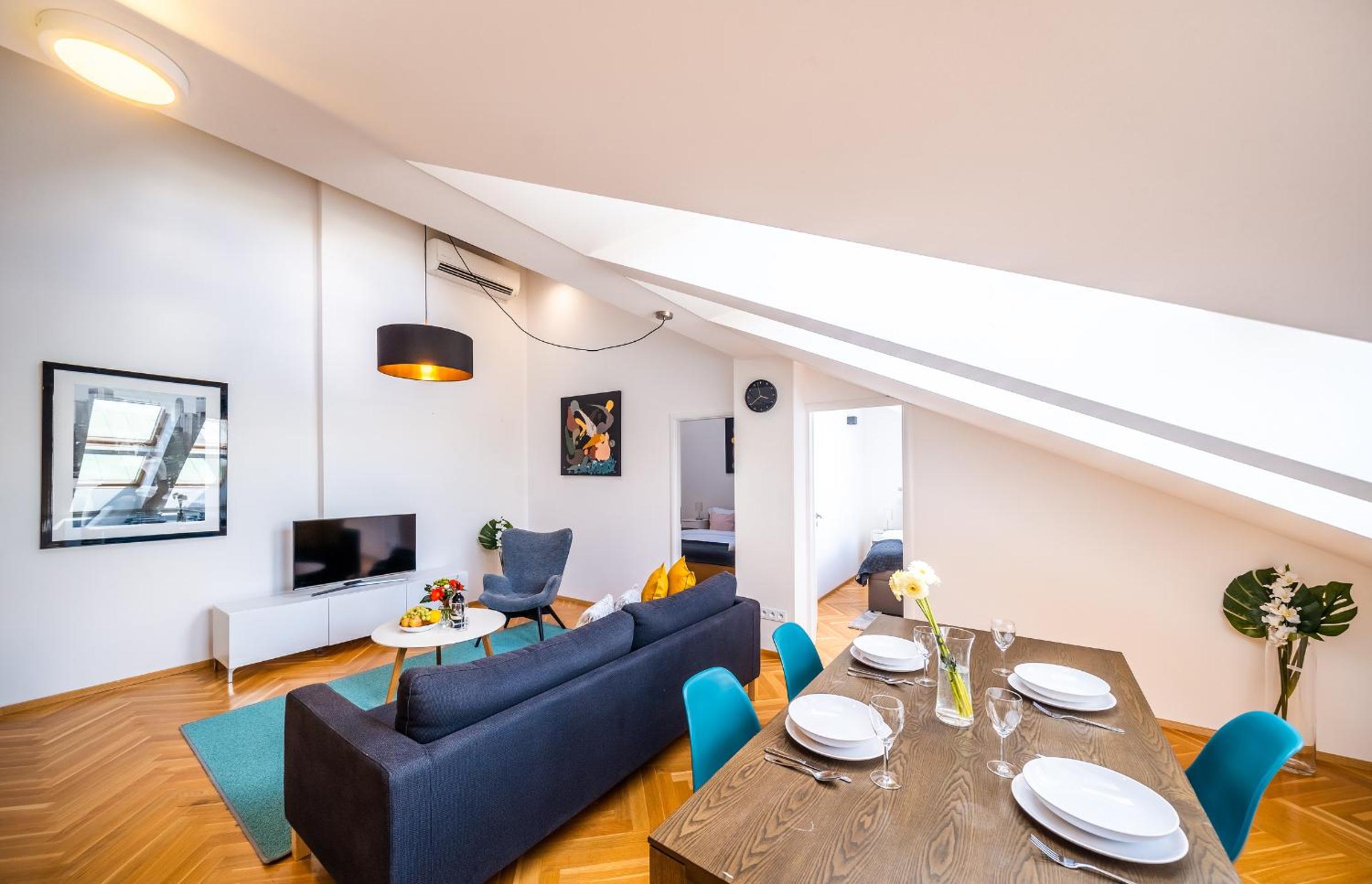 Luxurious Woodrow Wilson apt in Prague centre