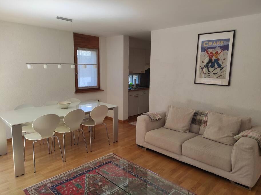 Family friendly 2-Bedroom near Golf & Ski slopes