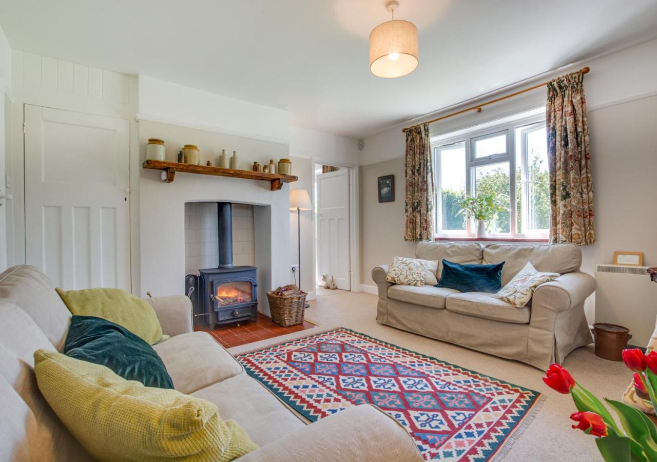 3 Bed in Tenterden oc-tn555