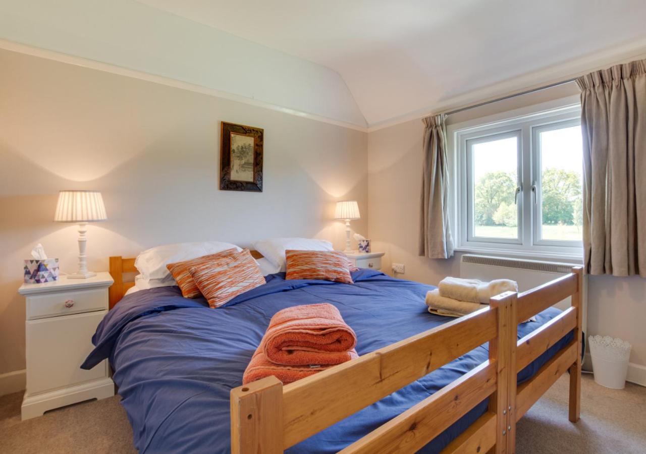 3 Bed in Tenterden oc-tn555