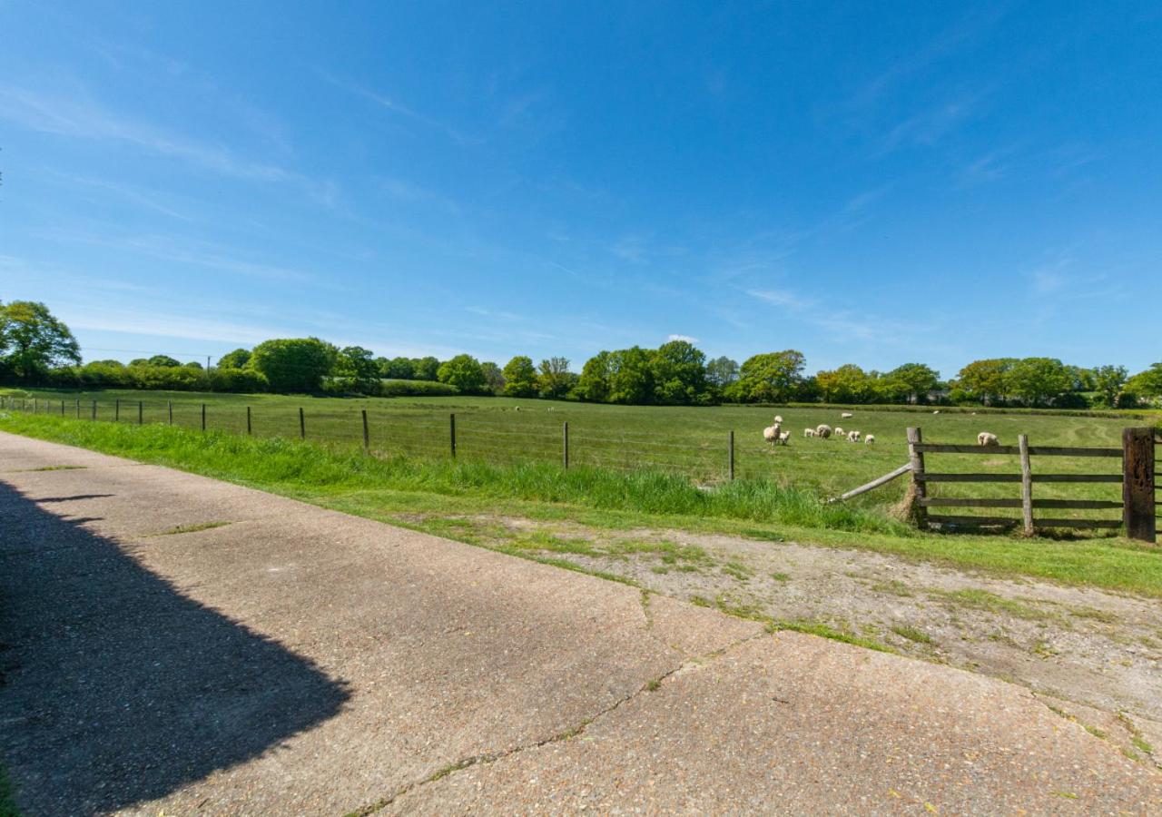 3 Bed in Tenterden oc-tn555
