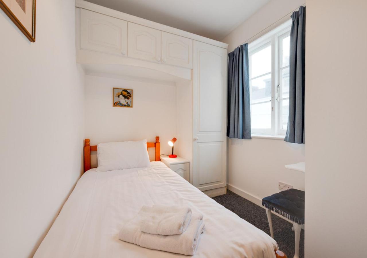 Kemp Town Mews view 5