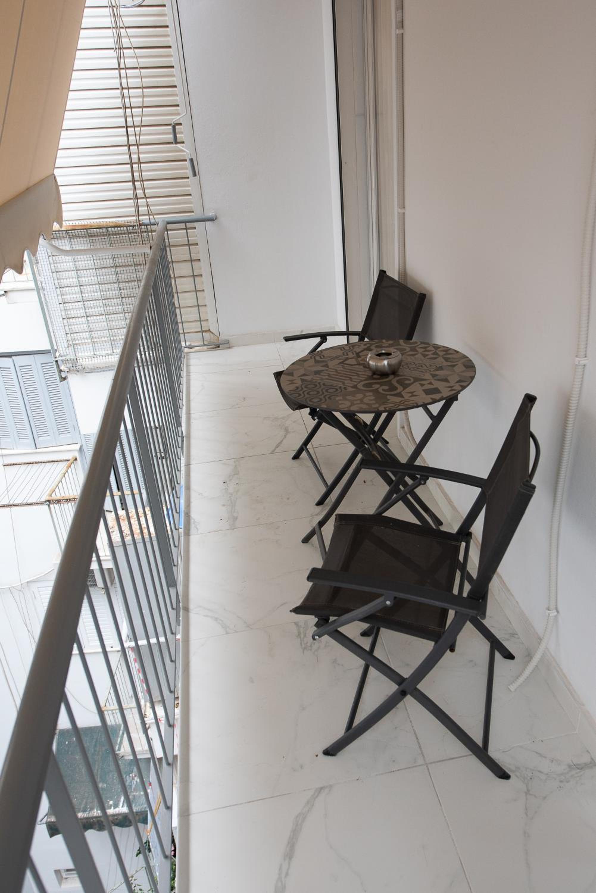 MEDLUXE COZY APARTMENT!