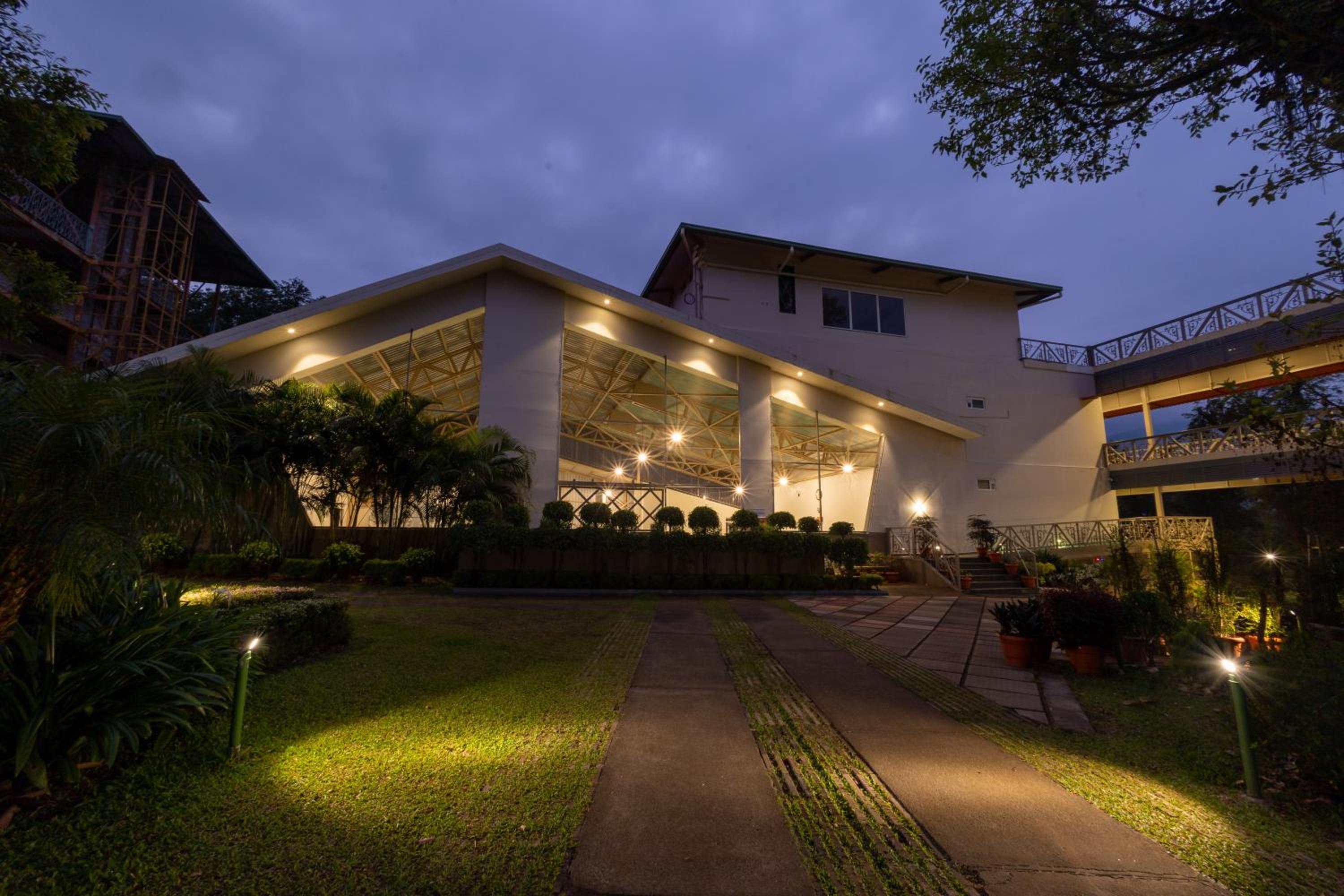 IBC Honeydew Exotica Resort view 4