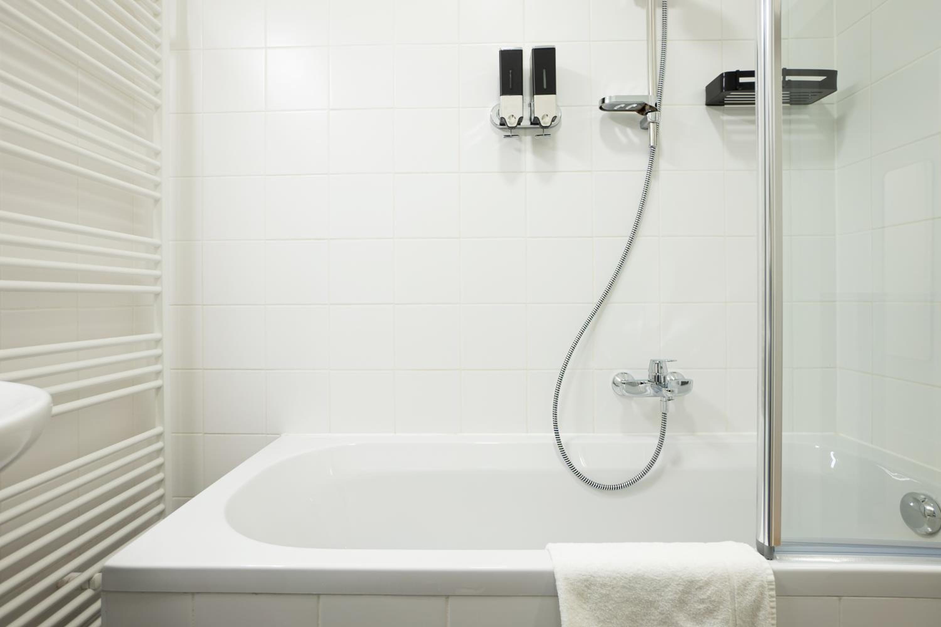 Aesthetic newly renovated apartment located near Belvedere Castle, 15 minutes from Stephansplatz