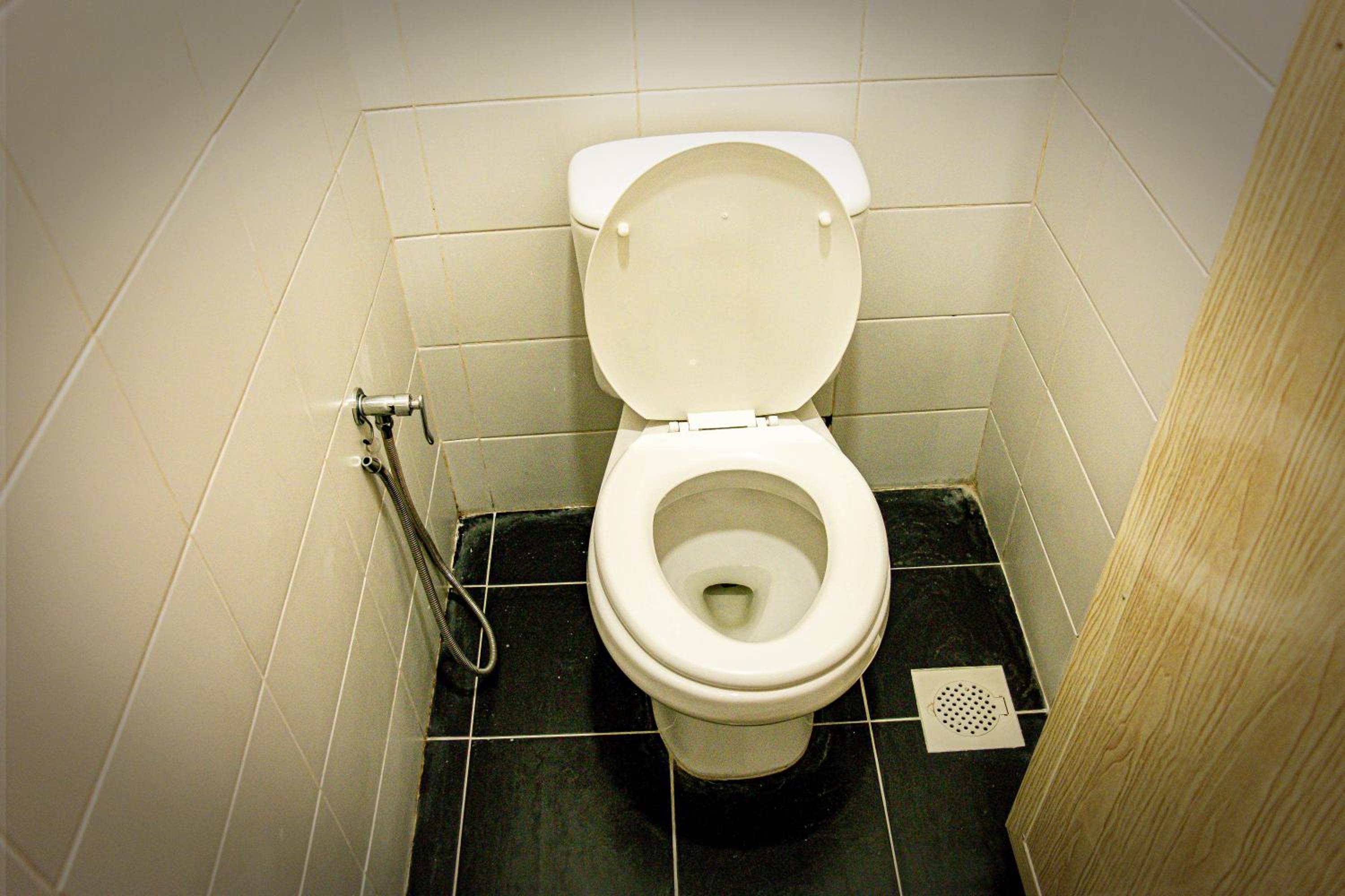 Upspot Kuching Waterfront Premium Hostel