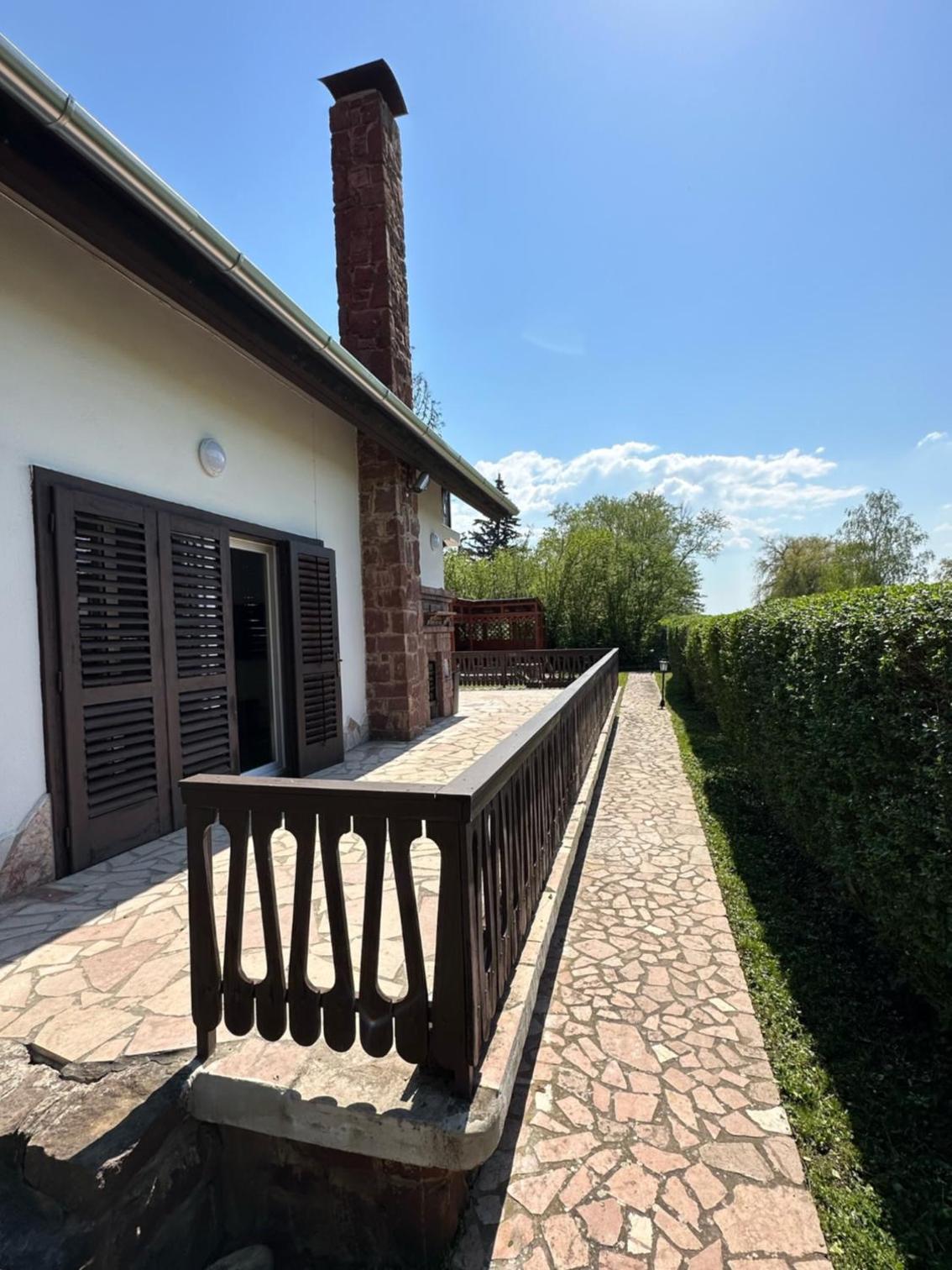 Hangulatos Balaton parti nyaraló view 3