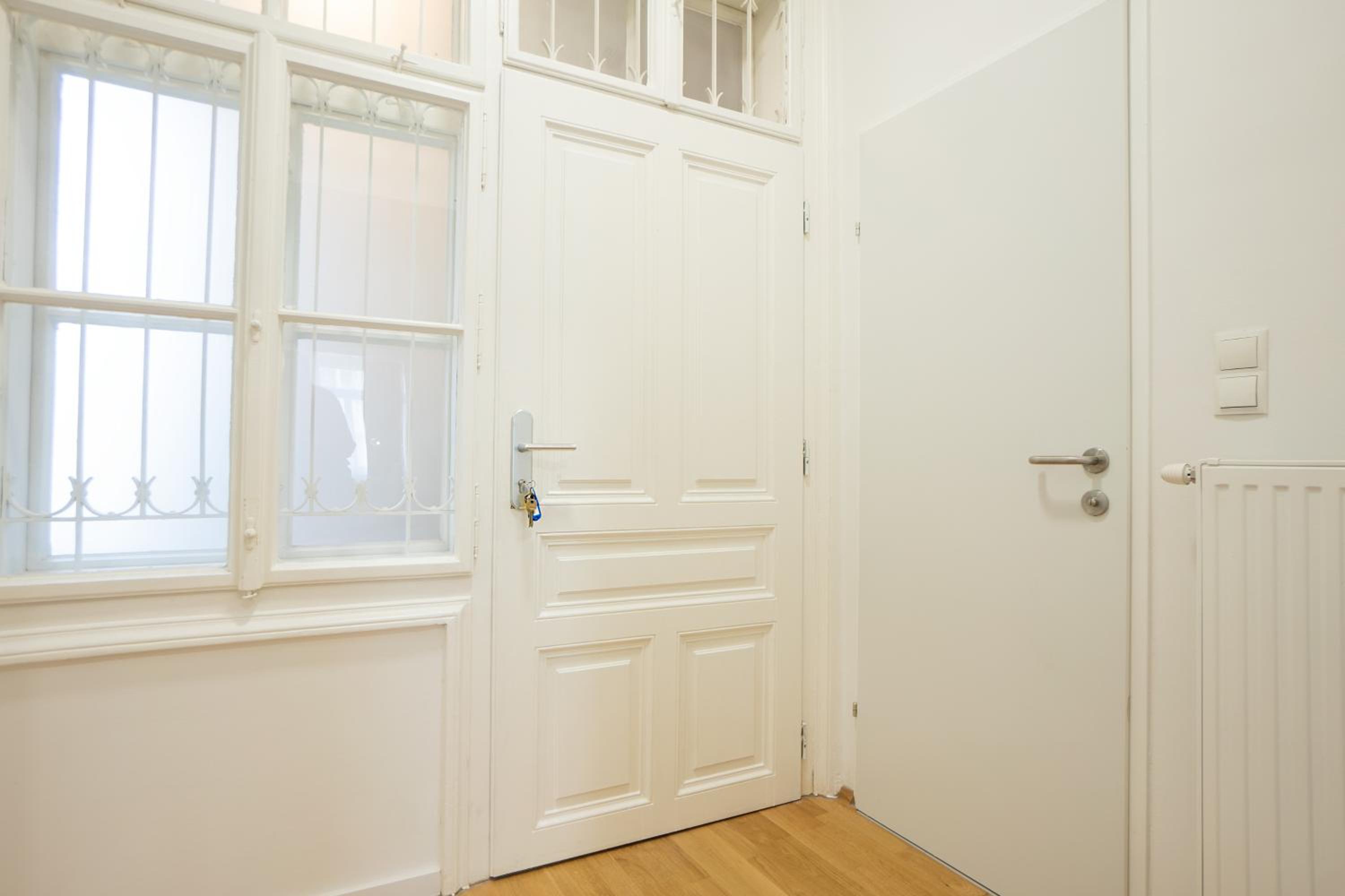 Modern apartment near Belvedere Castle