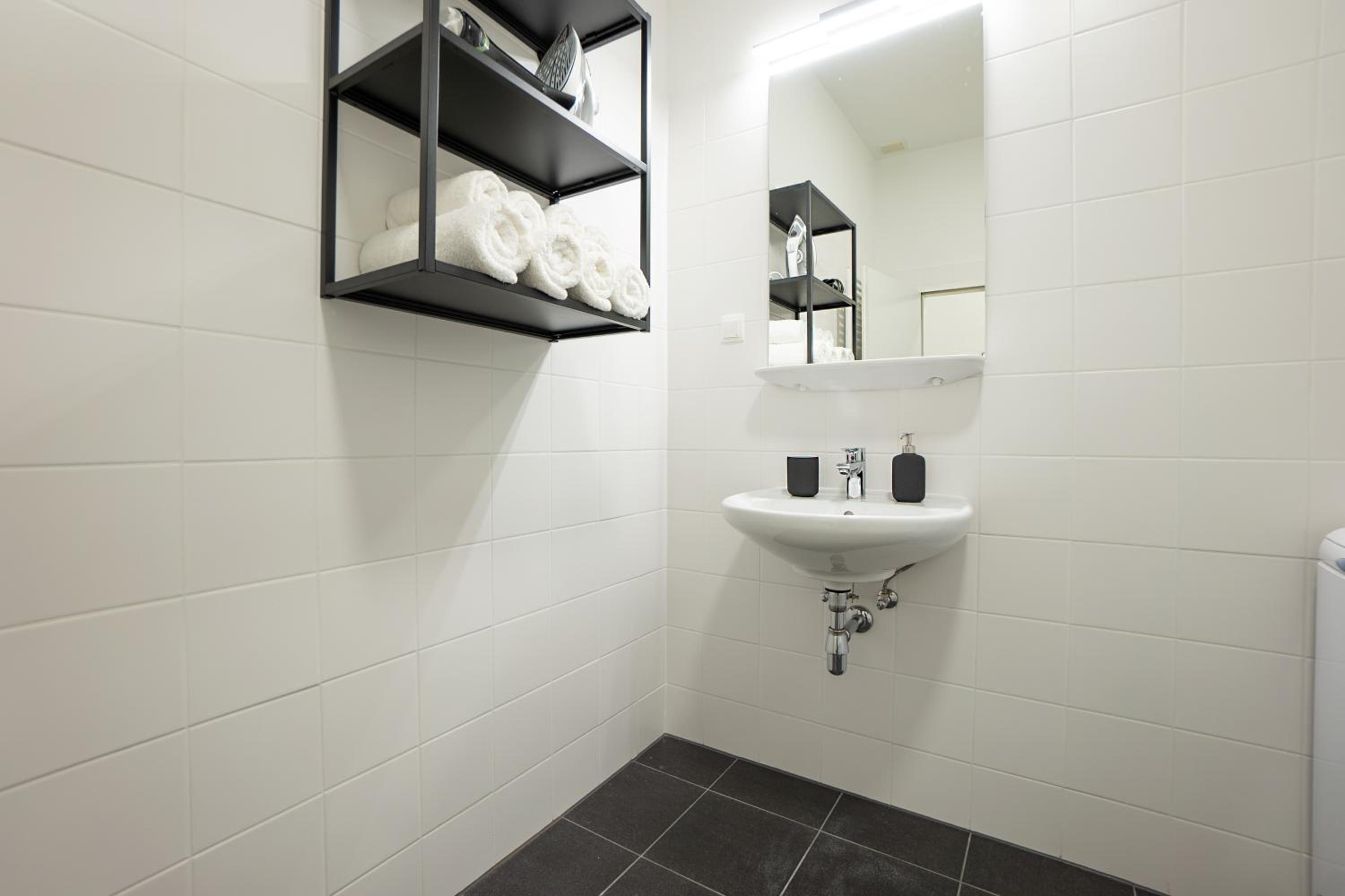 Modern apartment near Belvedere Castle