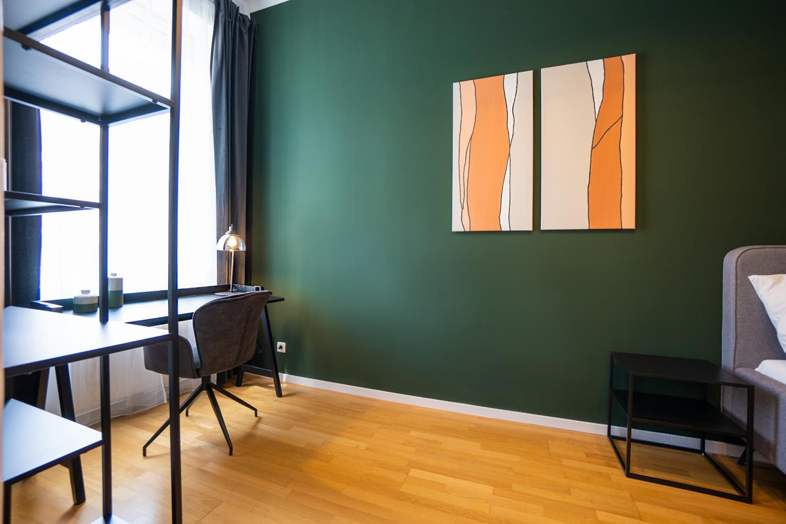 Modern apartment near Belvedere Castle