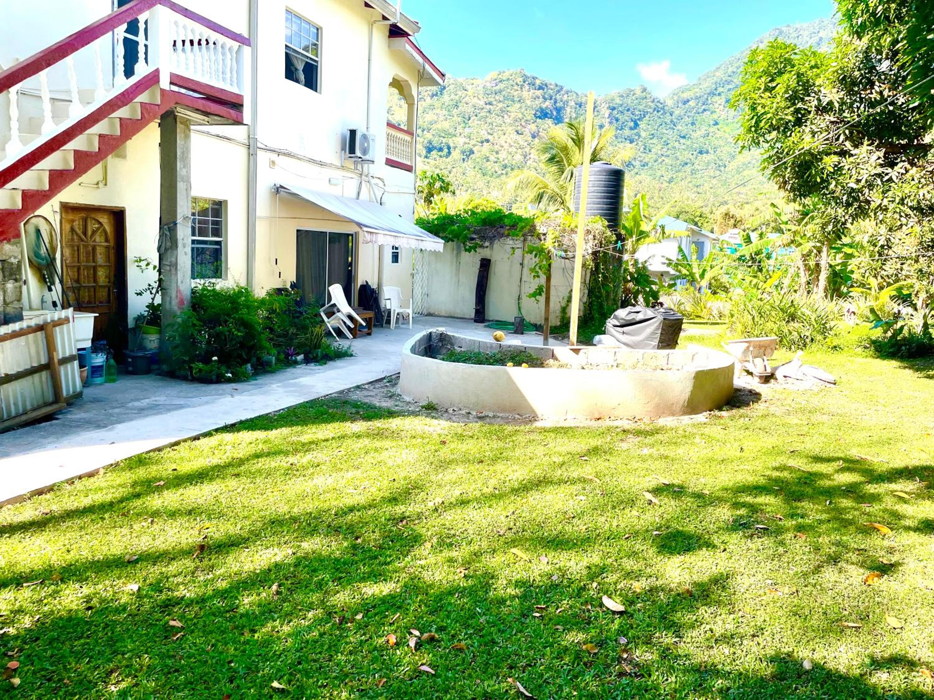 Diamondview Cherry Studio view 3