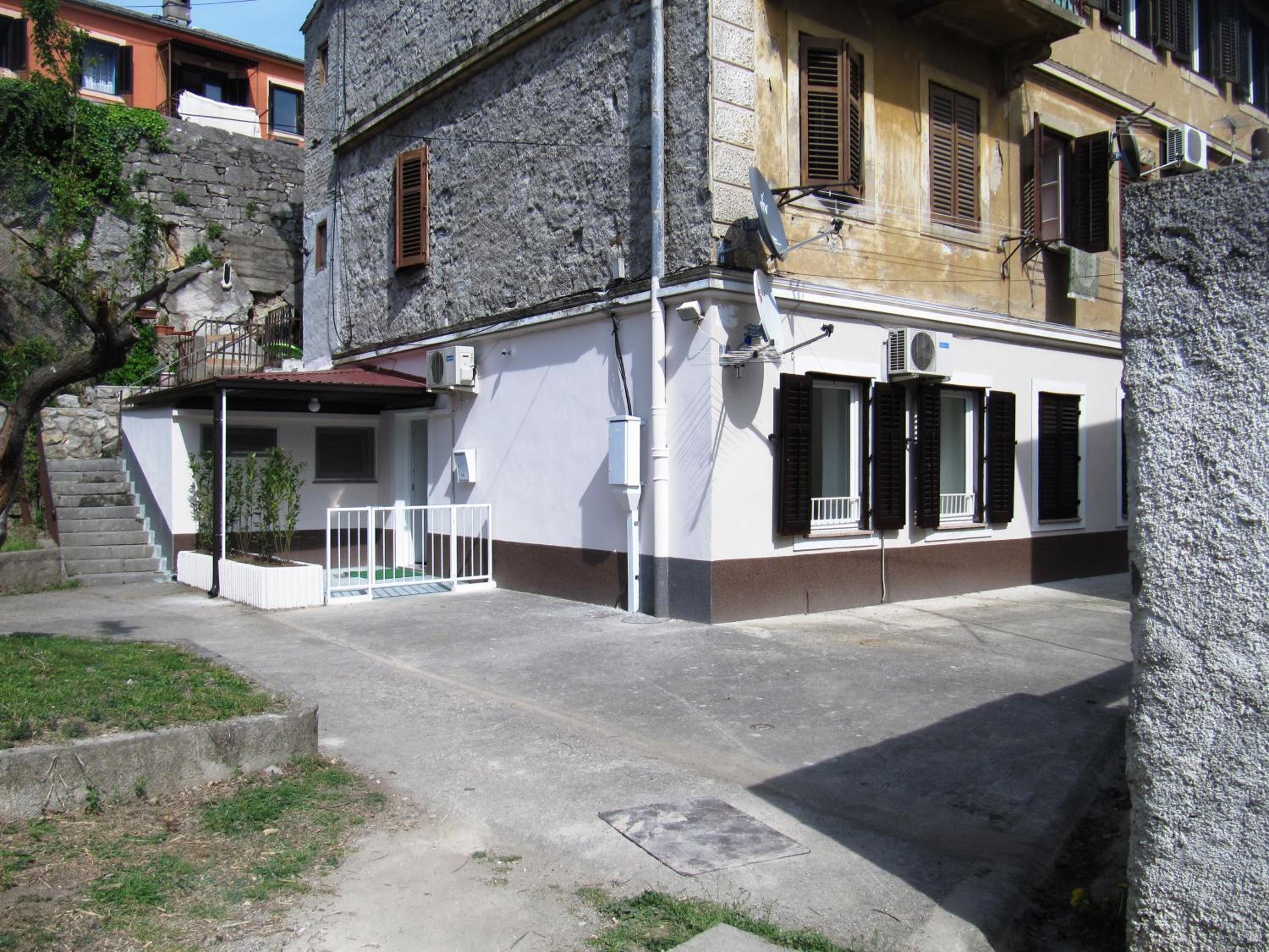 Apartment Anita near Kantrida beach