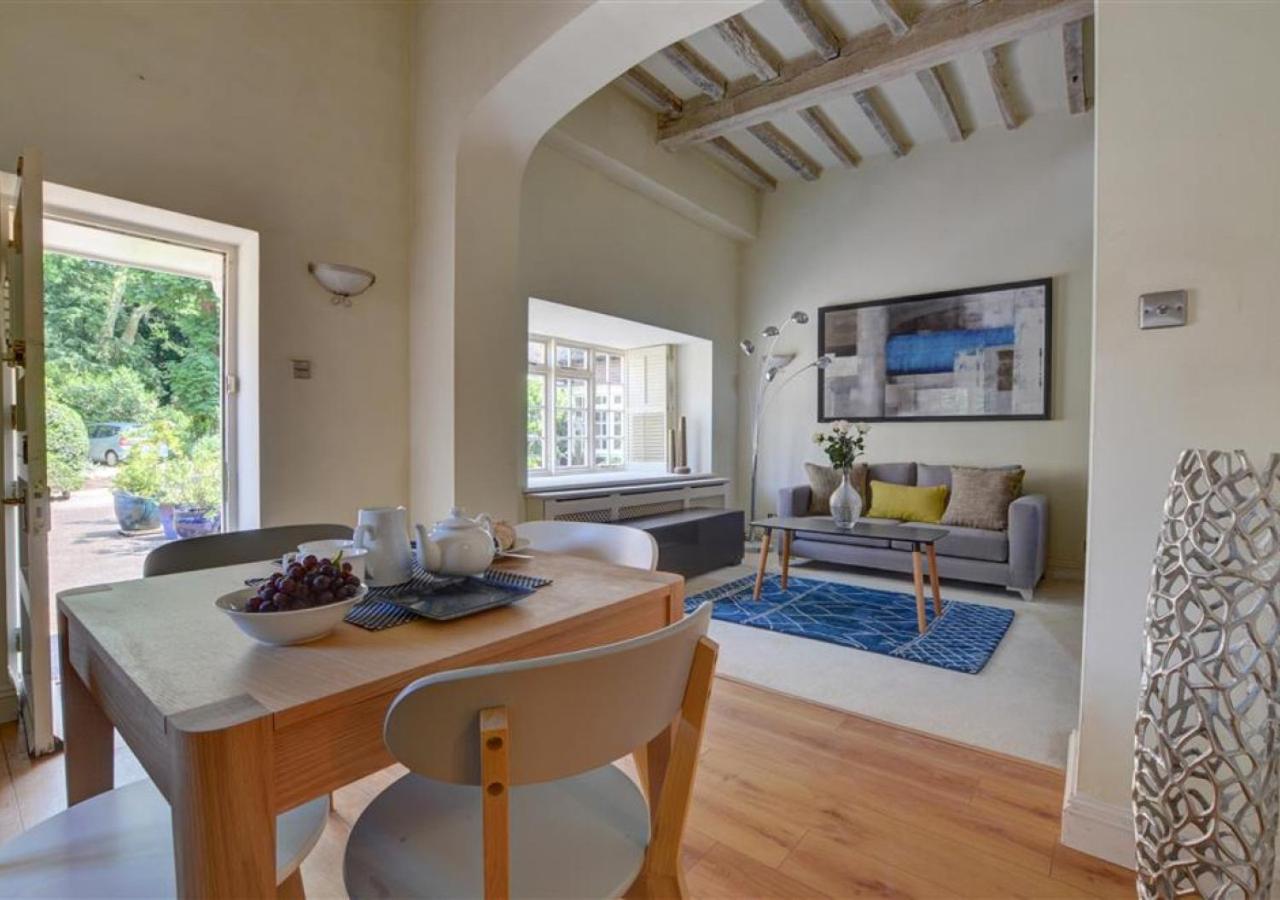 2 Bed in Tunbridge Wells oc-tw660