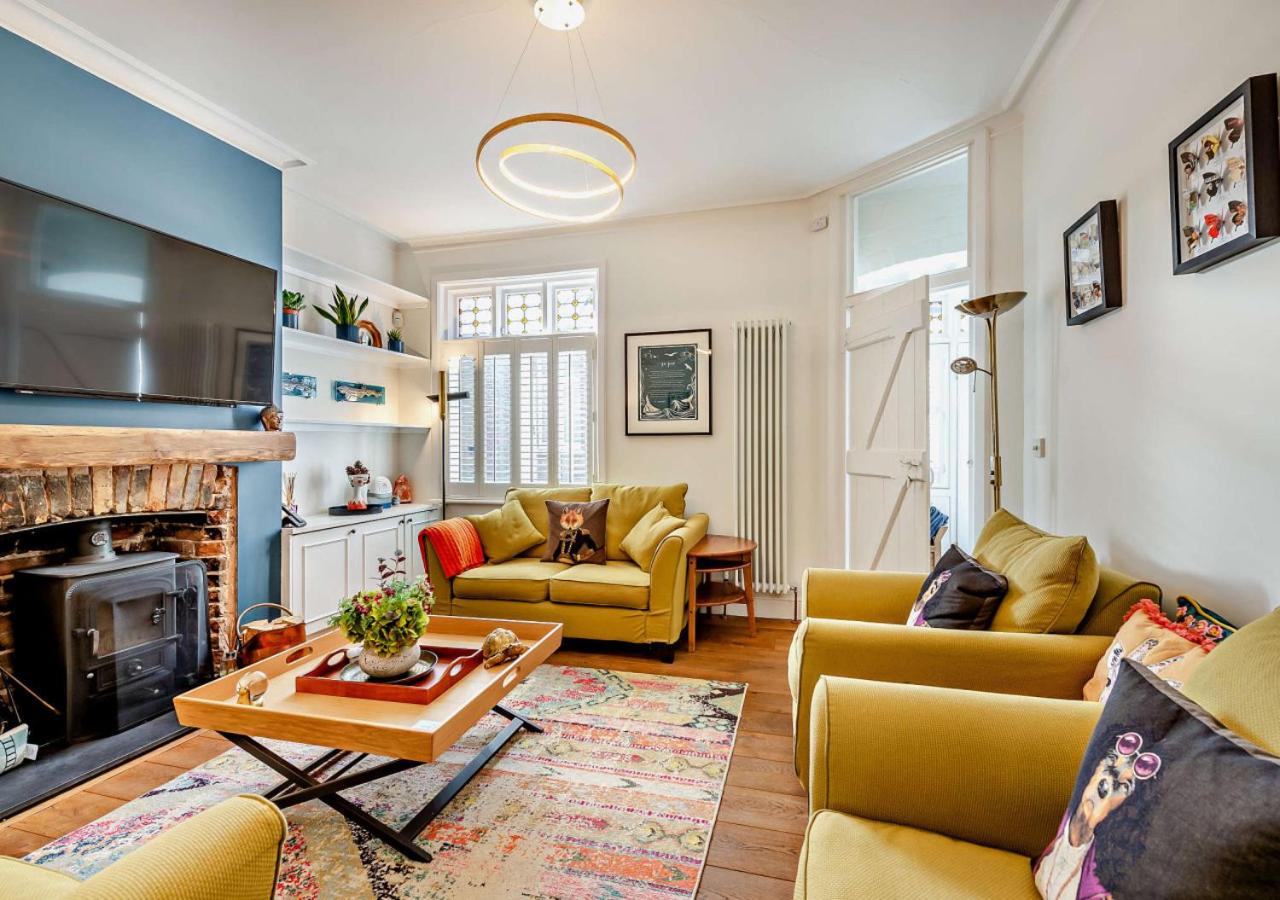 Beachtown Cottage
