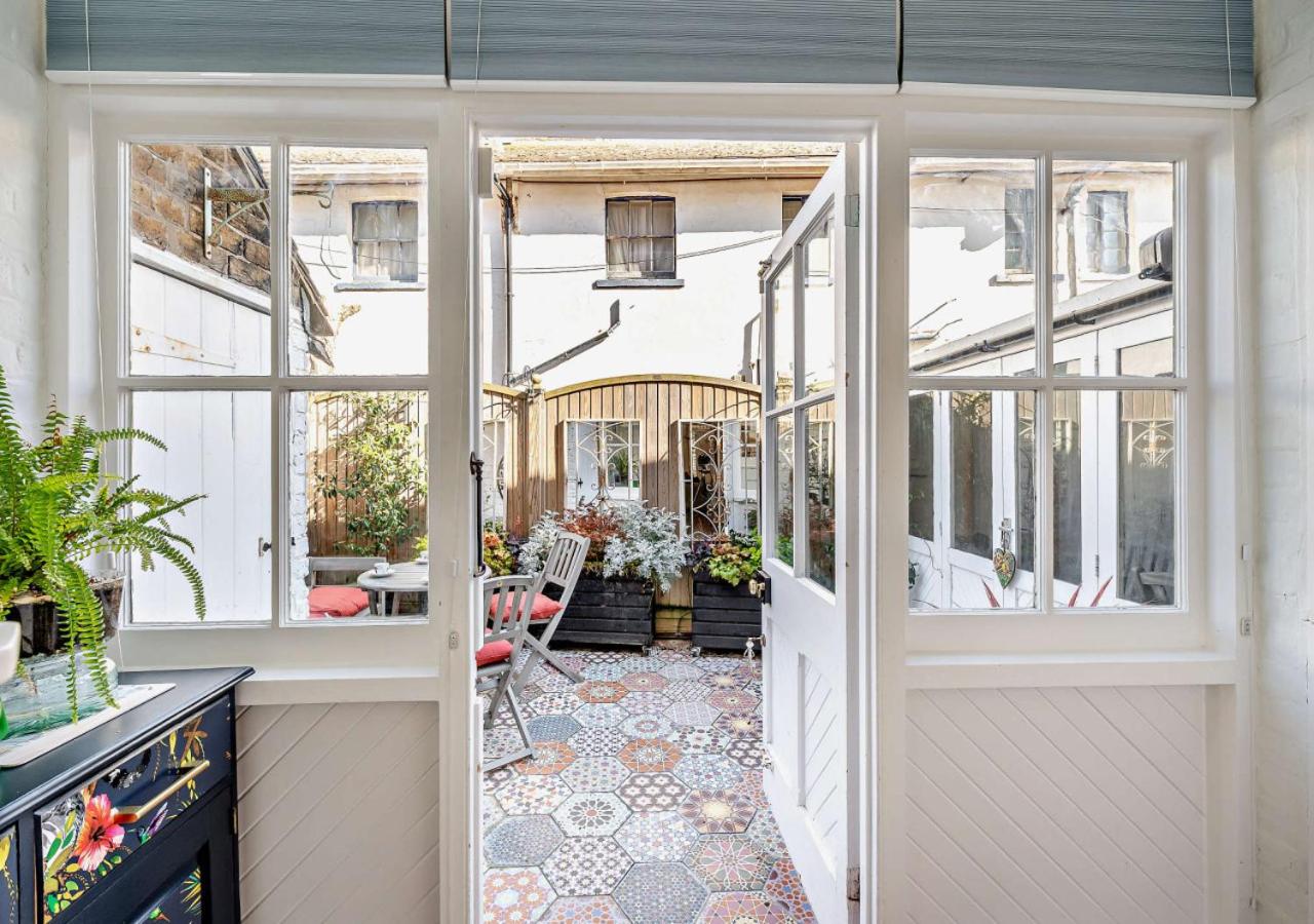 Beachtown Cottage