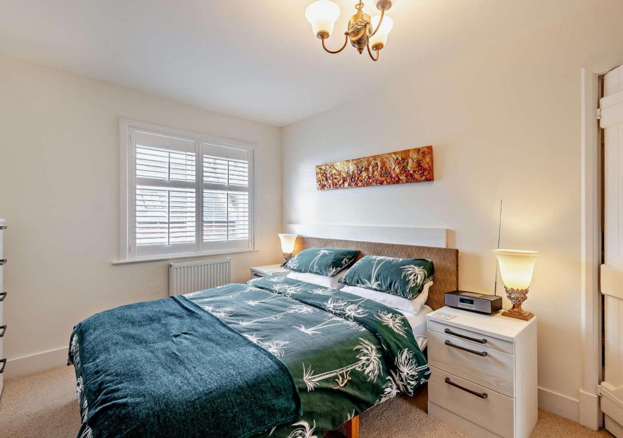 Beachtown Cottage