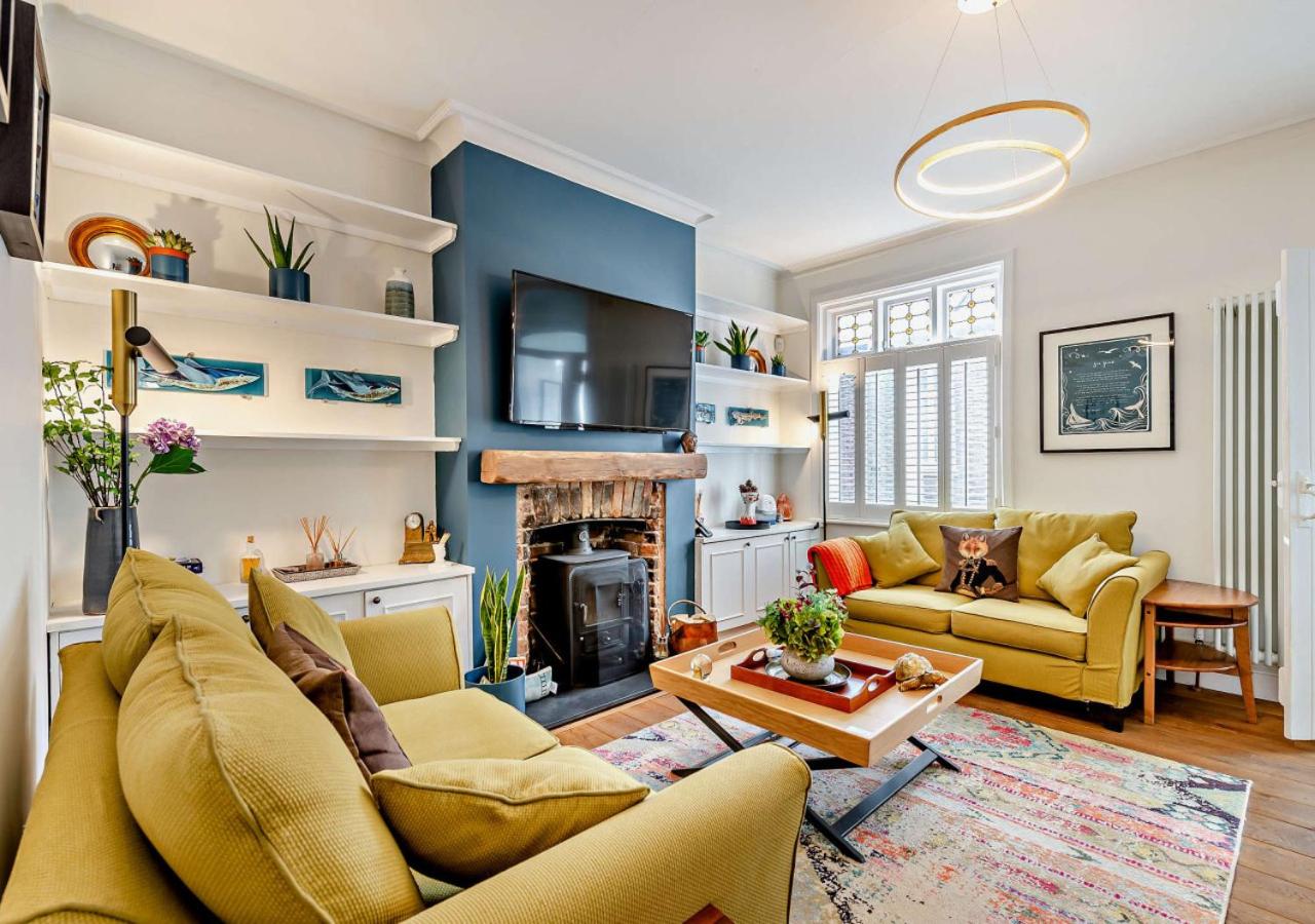 Beachtown Cottage