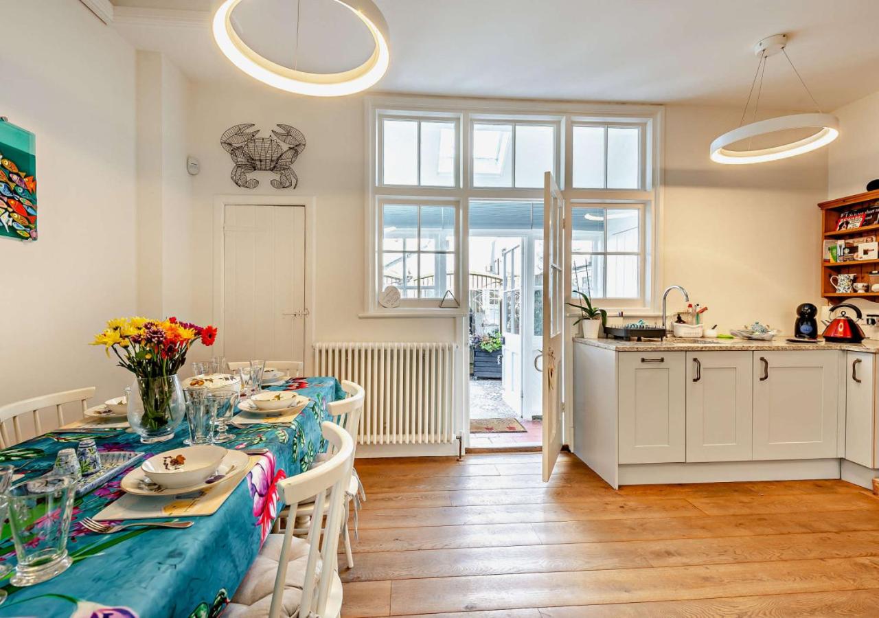 Beachtown Cottage