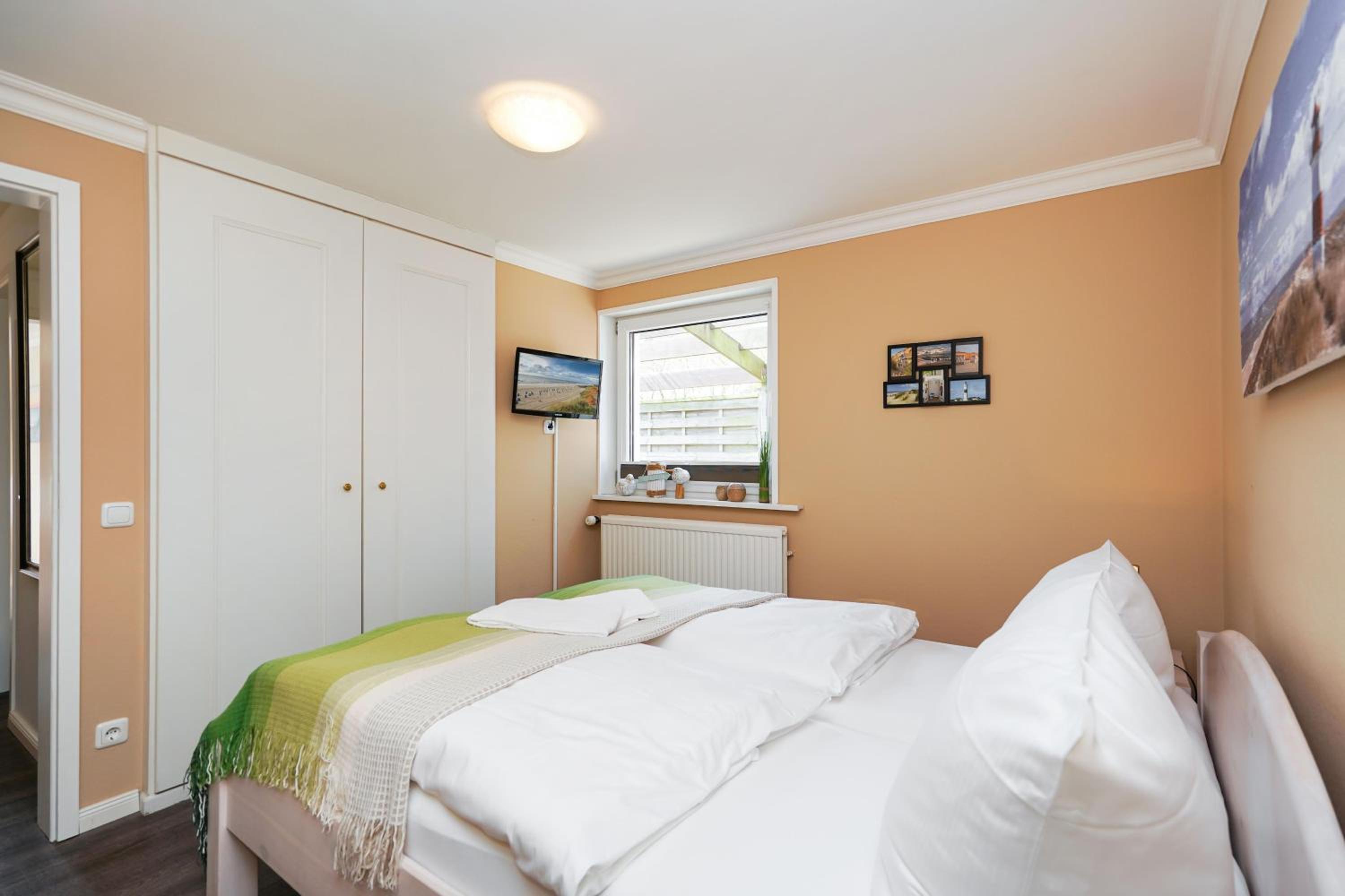 Silwai EG en Tinnum — hotel room