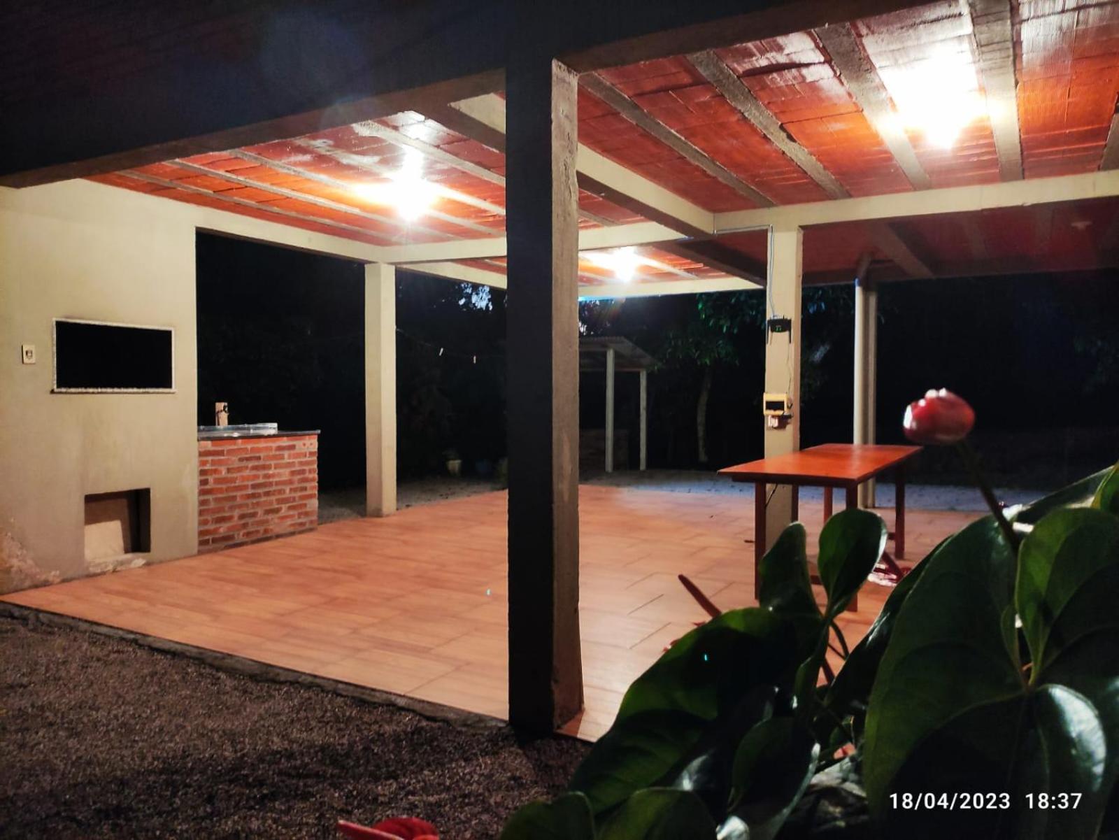 Casa de campo com acesso ao Rio