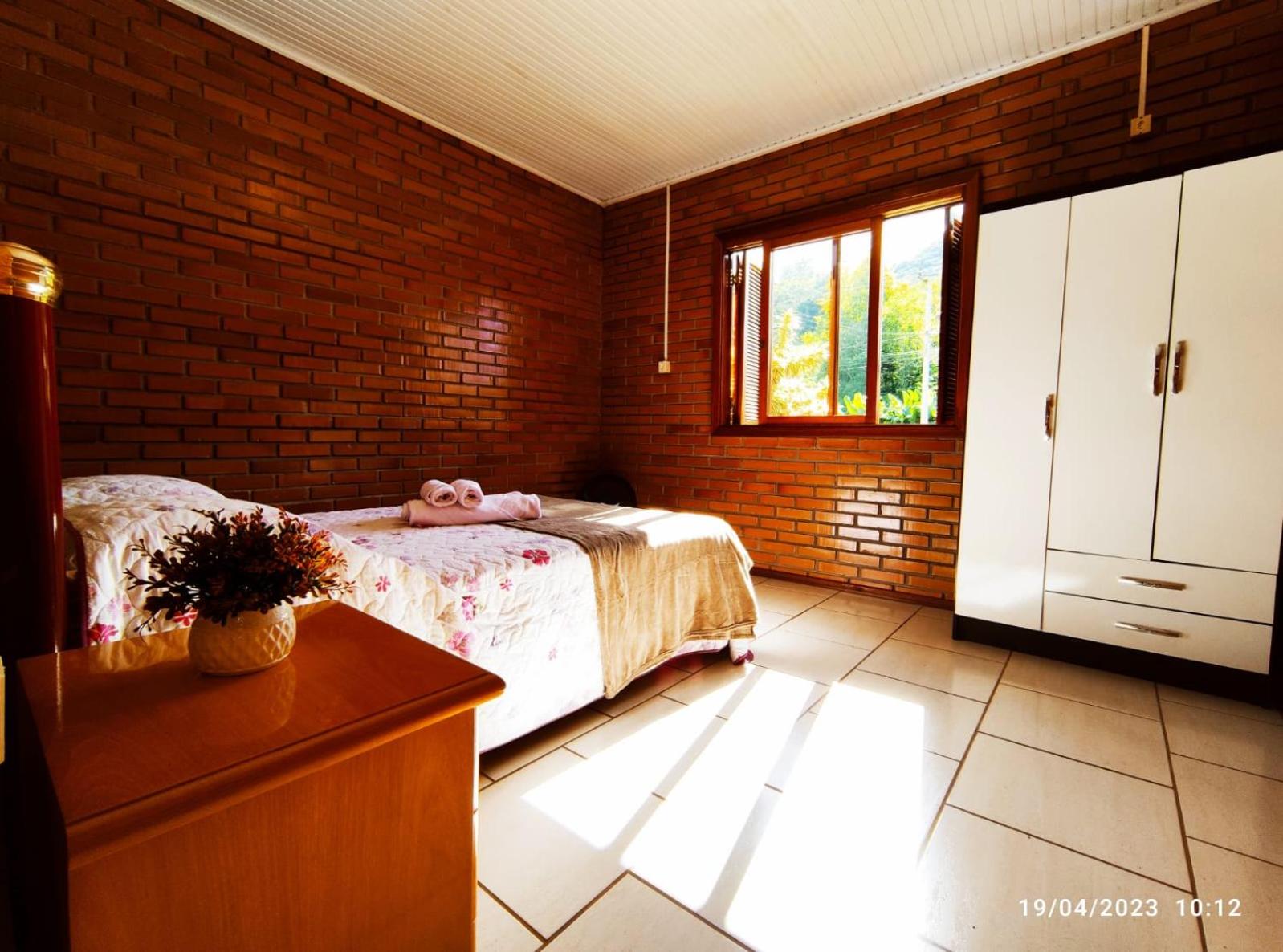 Casa de campo com acesso ao Rio