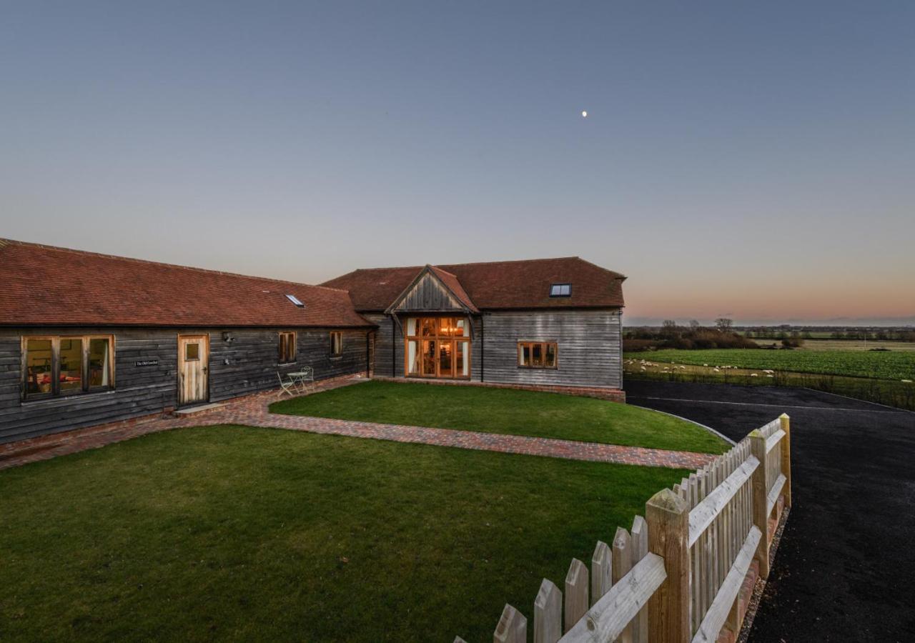 4 Bed in Tenterden oc-tn608