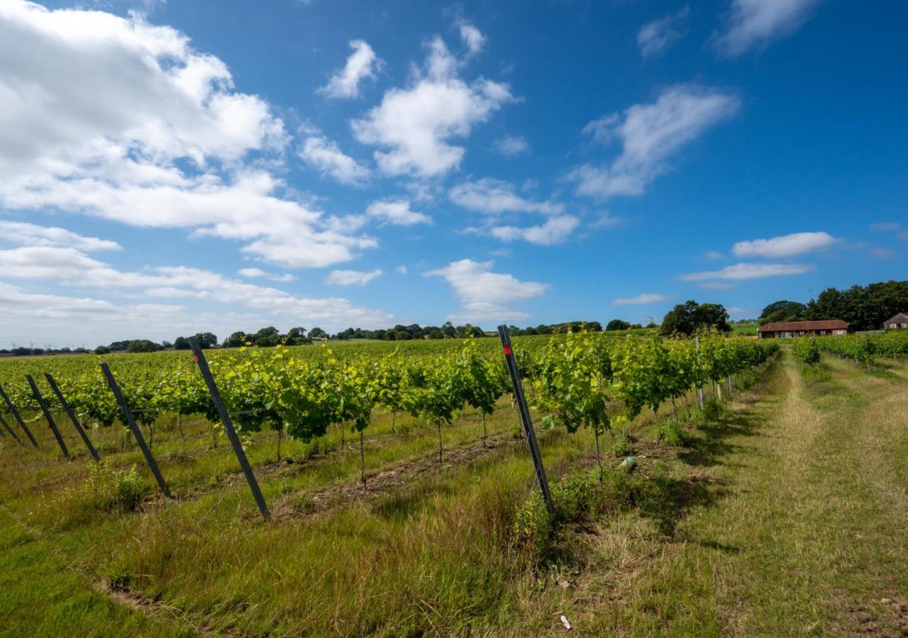 4 Bed in Tenterden oc-tn608