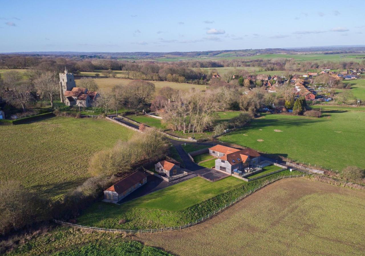 4 Bed in Tenterden oc-tn608