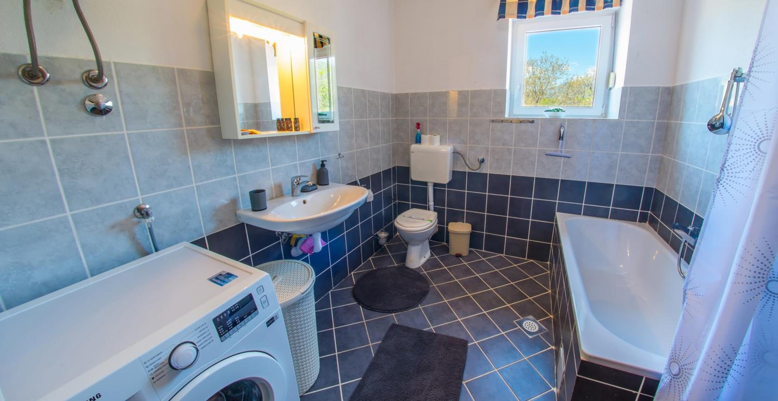Central train station apartment