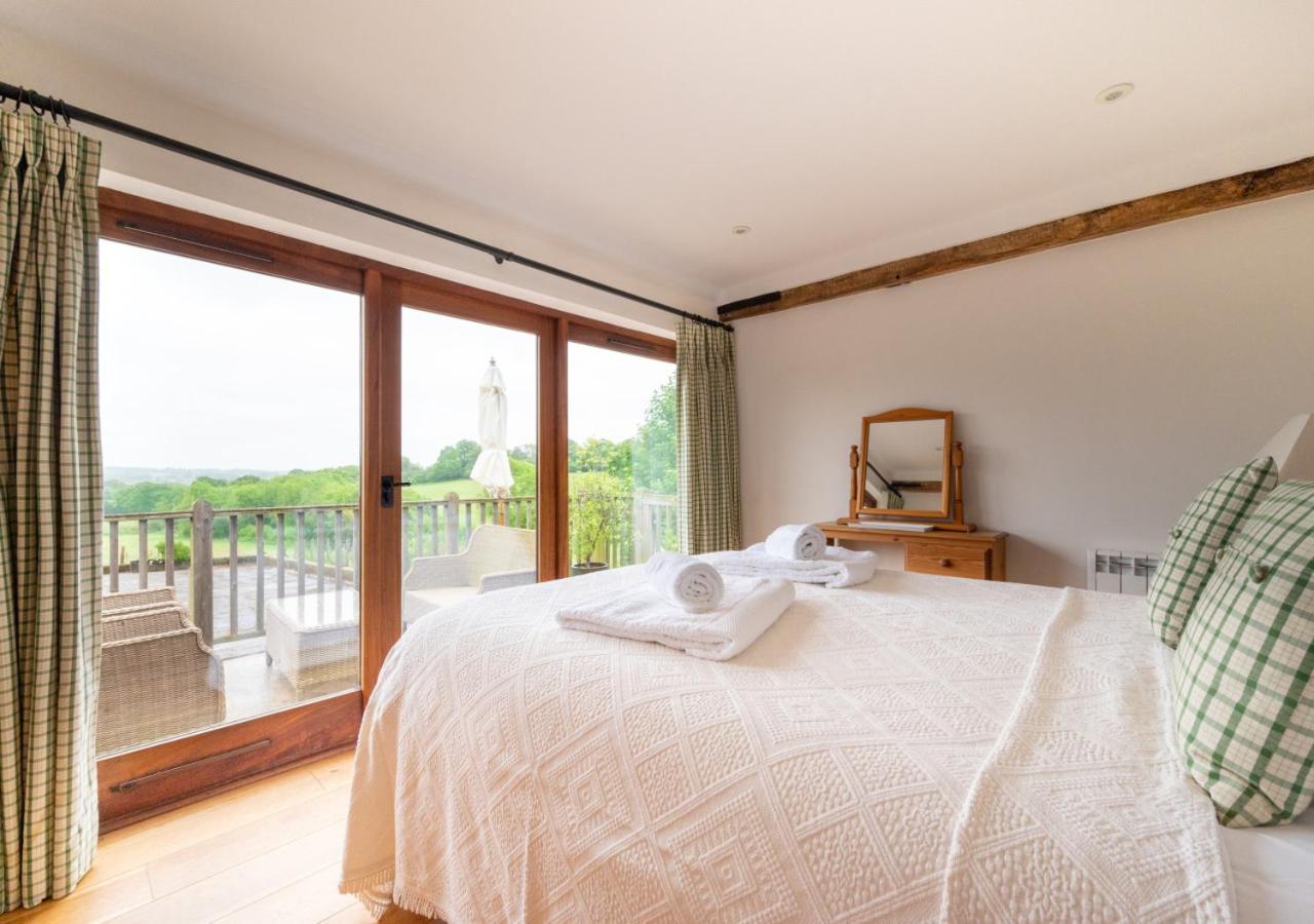 3 Bed in Wadhurst oc-tw665