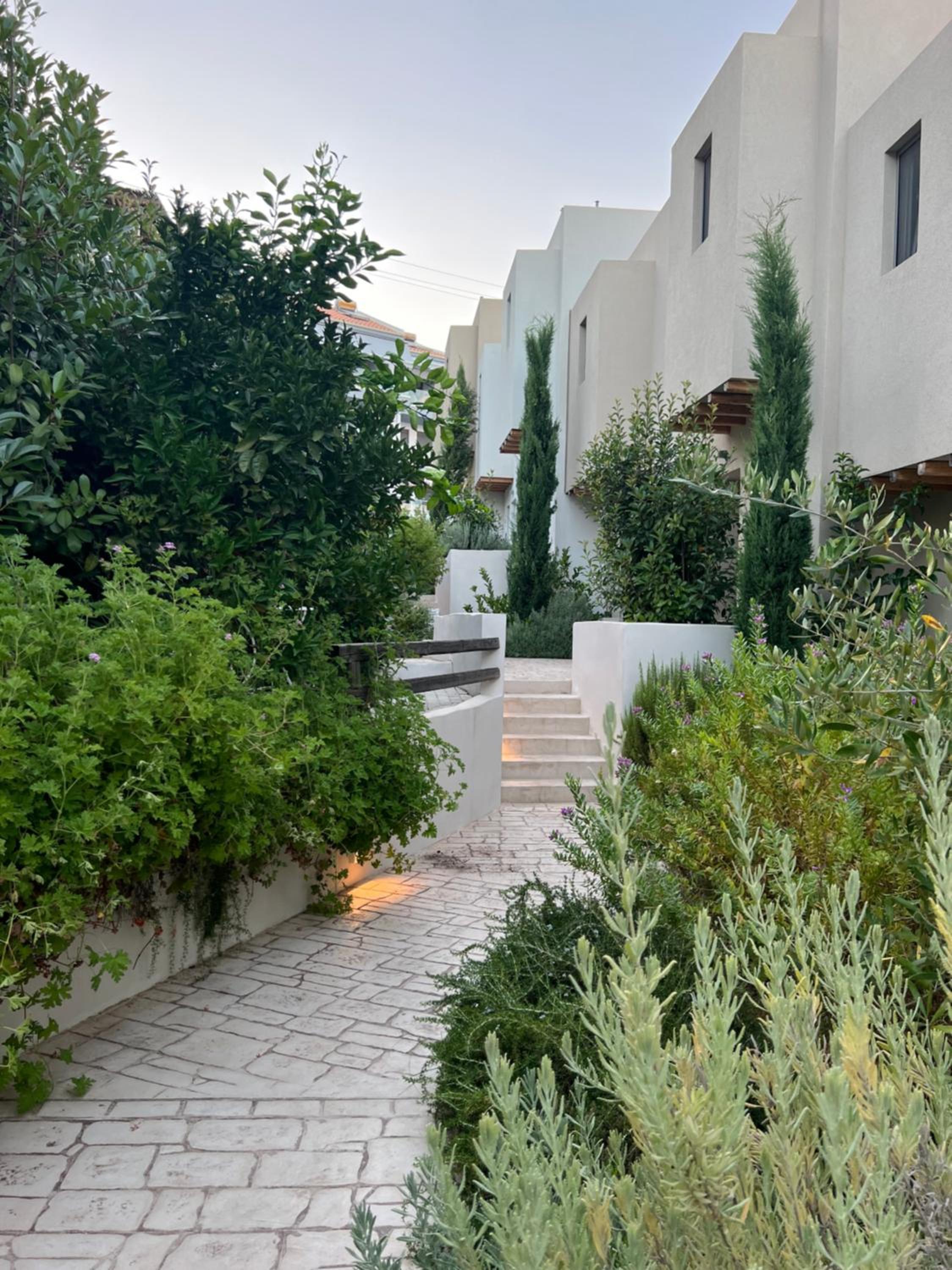 Hotel Crystal Waters - Image 1