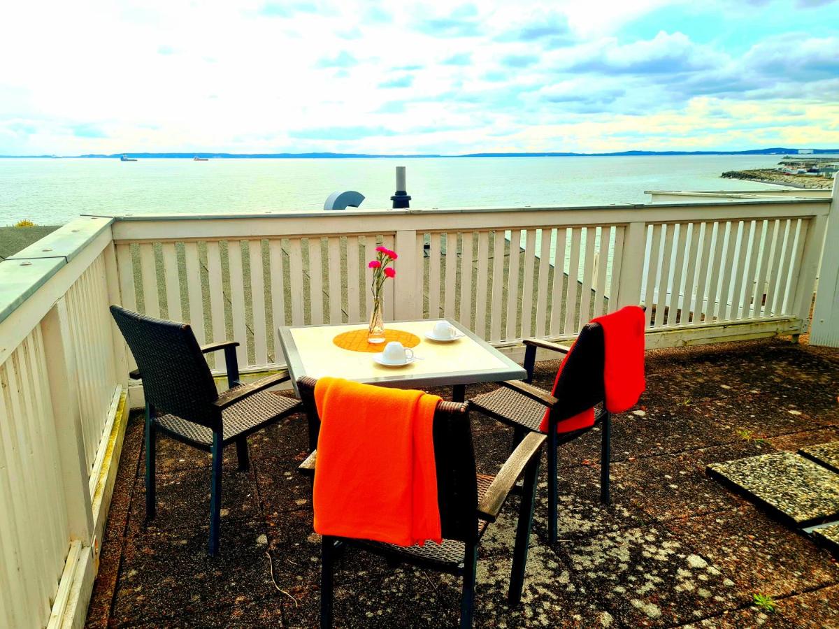 outdoor BBQ area