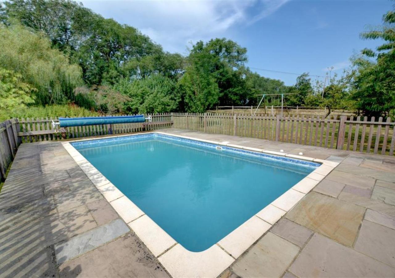 2 Bed in Rolvenden oc-tn563 view 2