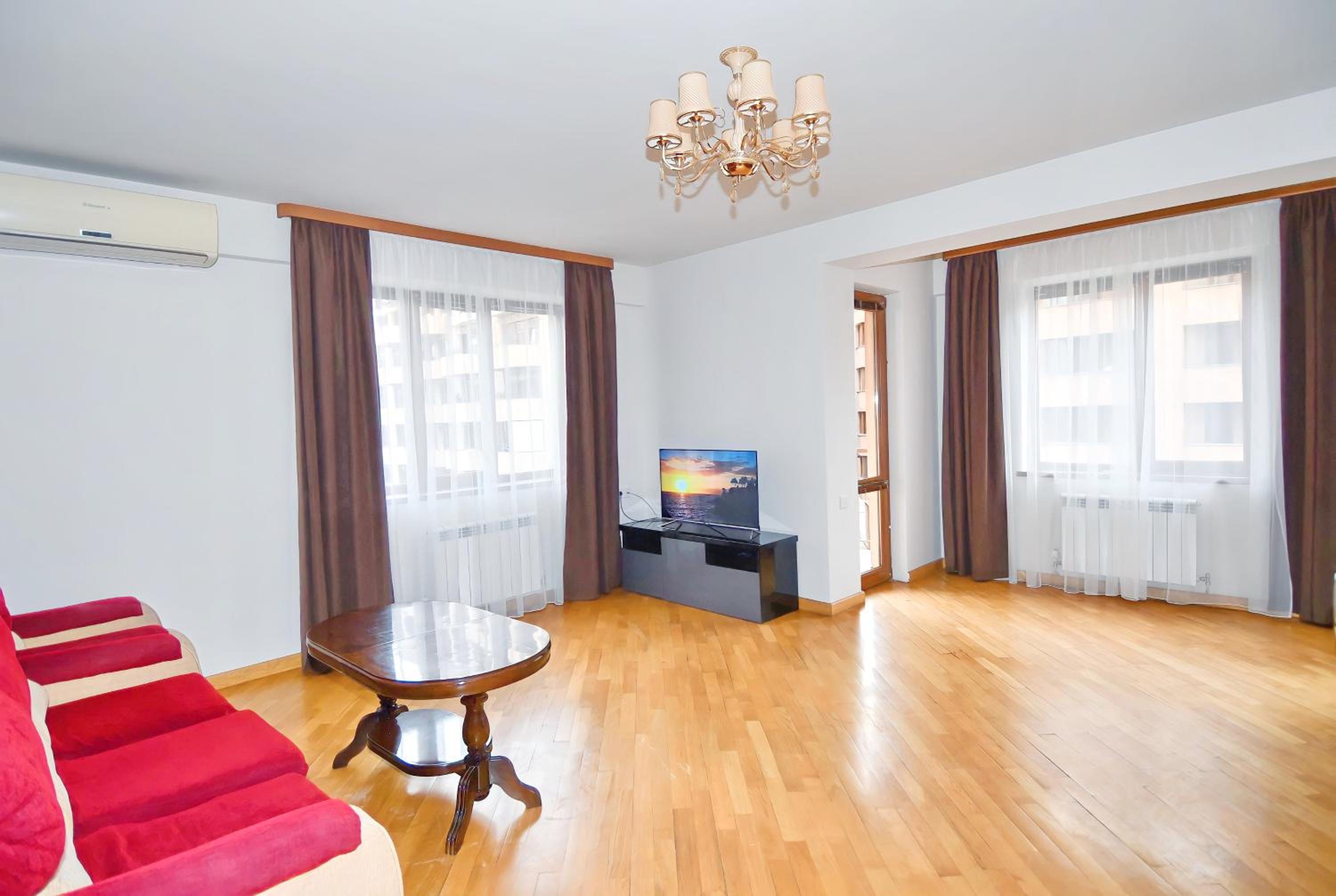 Prime Apartment 2 Bedrooms 2 Bathrooms (145 sq m)With Balconies,On Northern Avenue