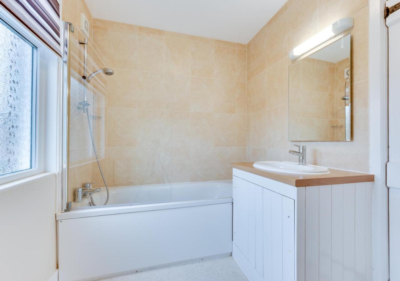3 Bed in Broadstairs oc-cc0178