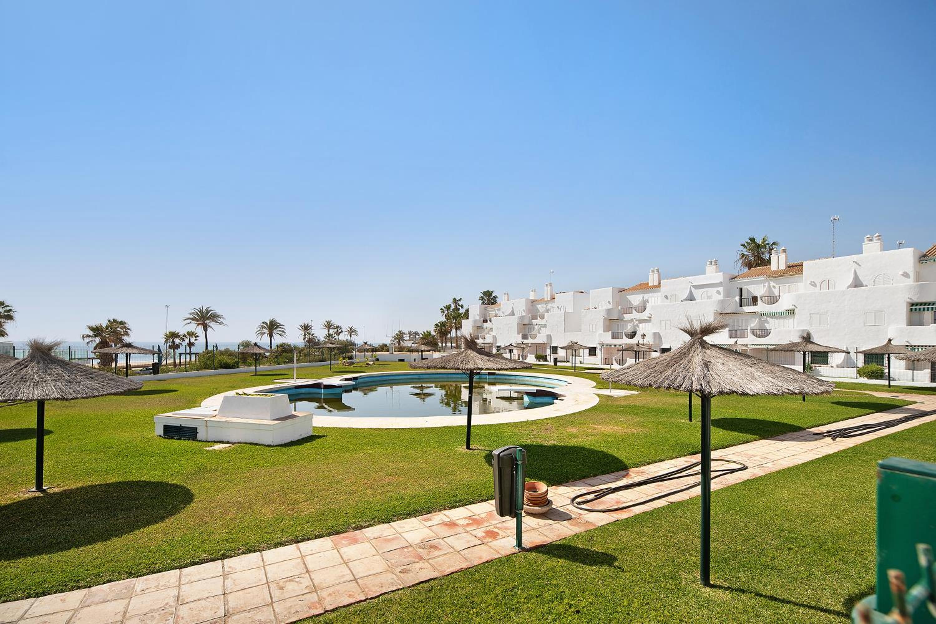 Hotel De La Barrosa - Sancti Petri - Image 1