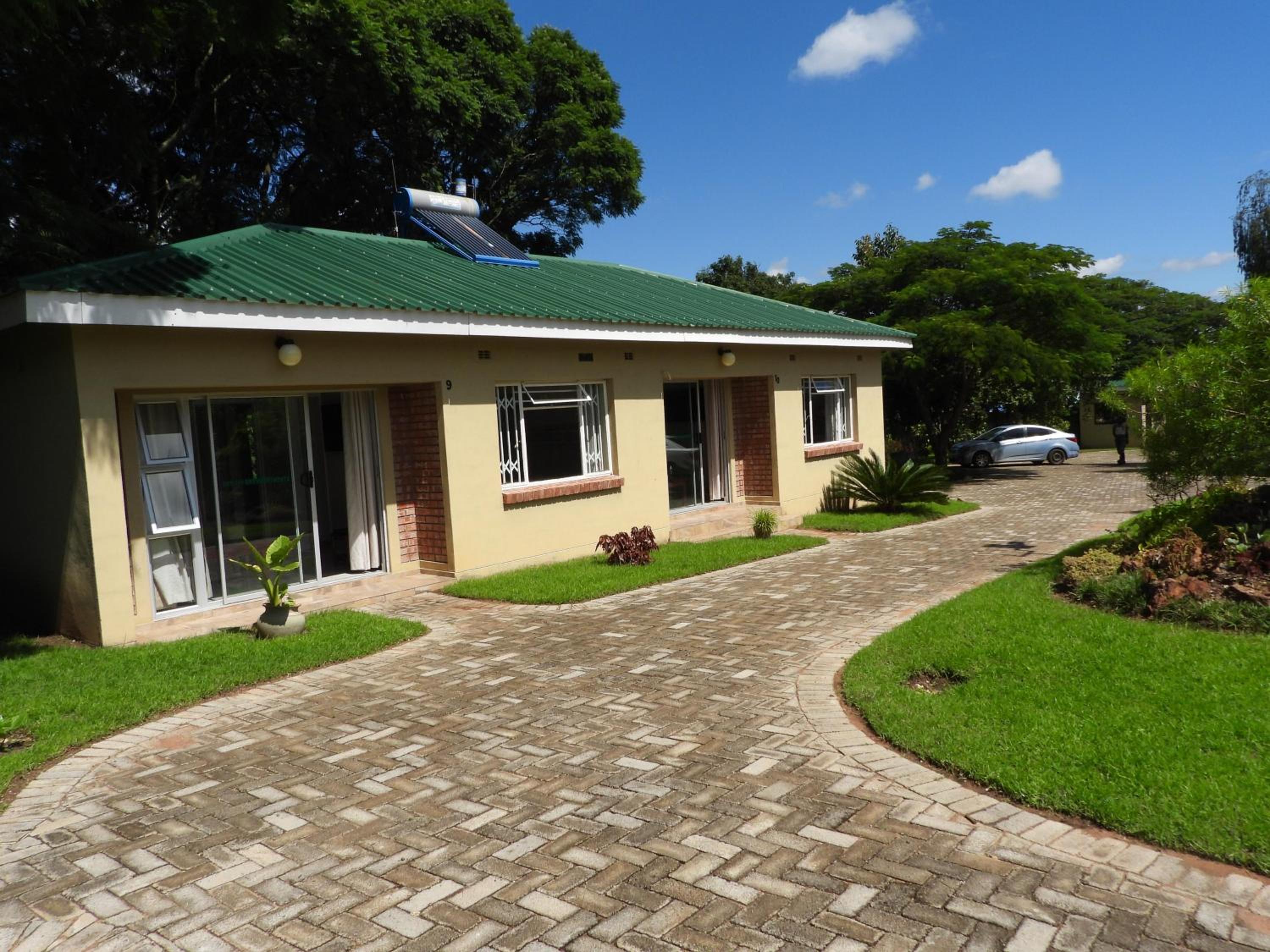 2 Bed Apt with en-suite and kitchenette - 2066 view 4