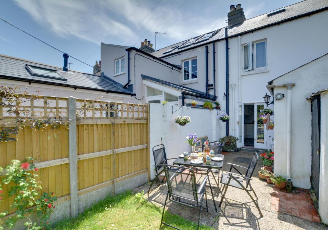 2 Bed in Deal oc-cc0163