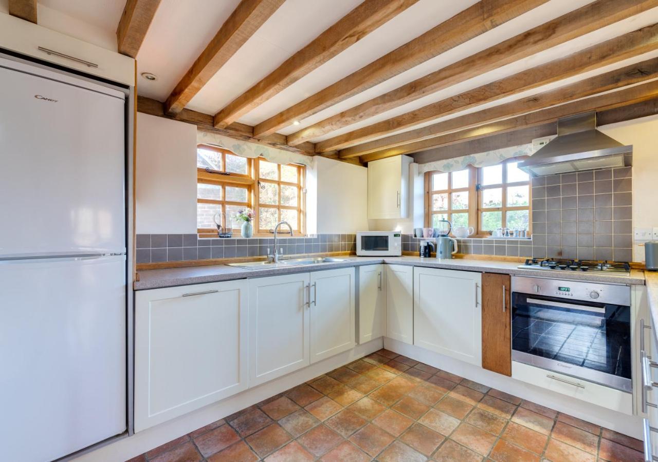 3 Bed in Benenden oc-cb579 view 3