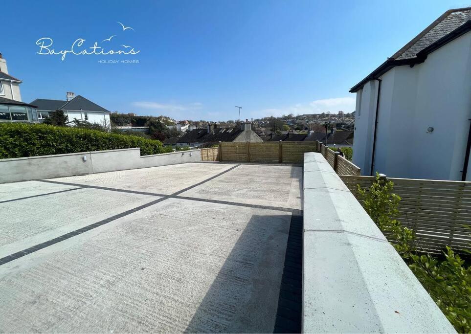 Stylish Brixham home, sleeps 7, parking & garden view 5