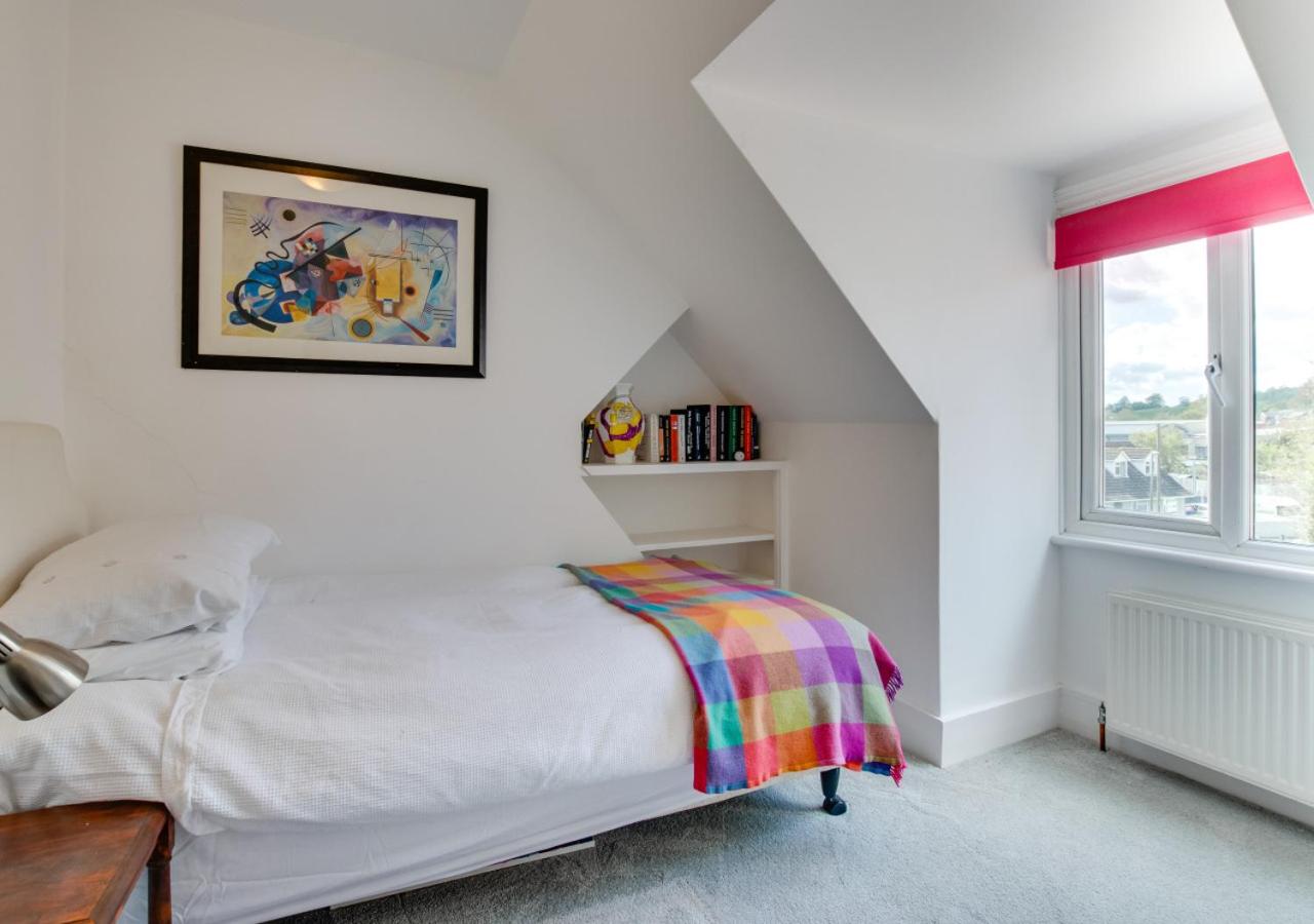 4 Bed in Rye oc-rh1168