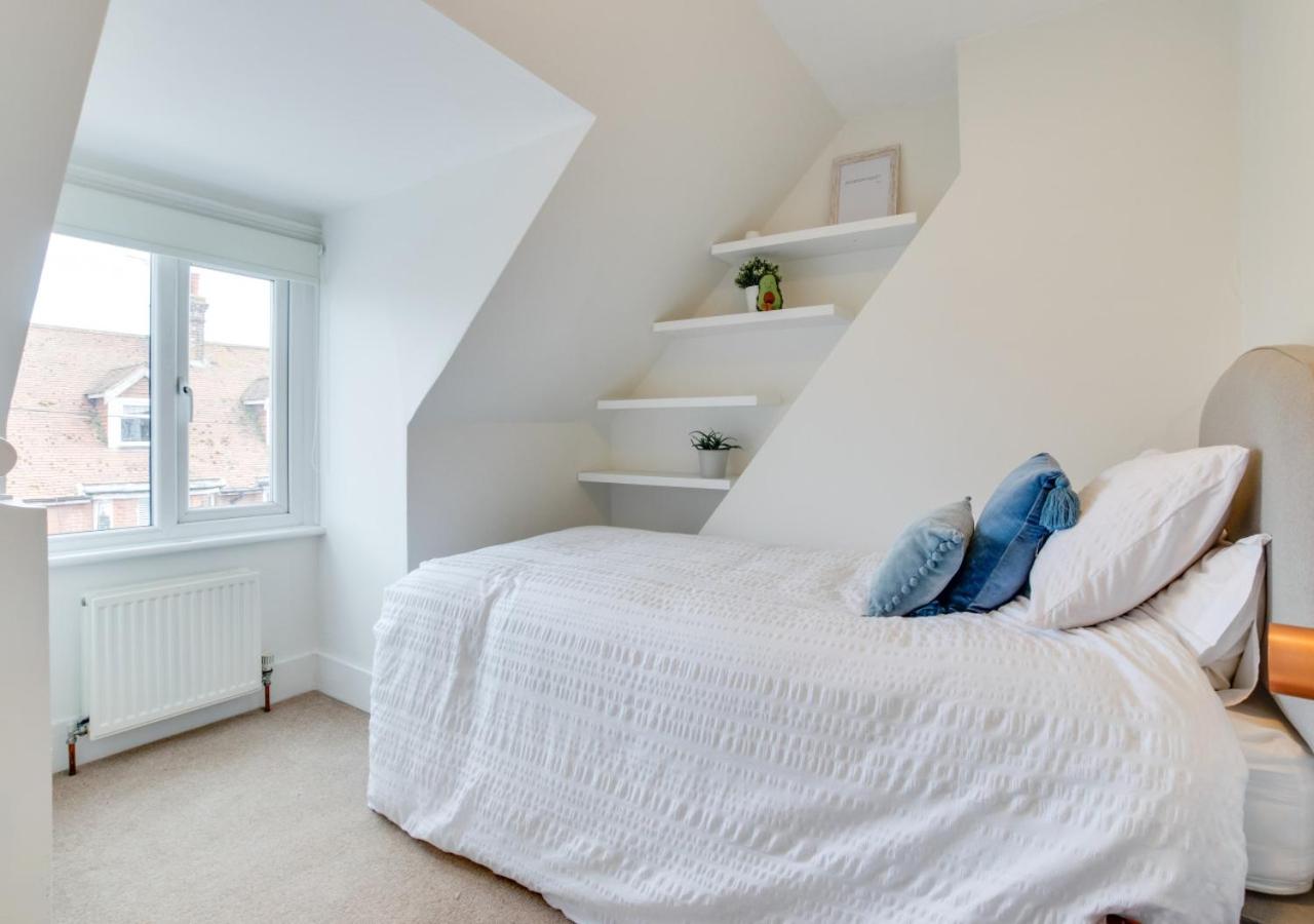 4 Bed in Rye oc-rh1168