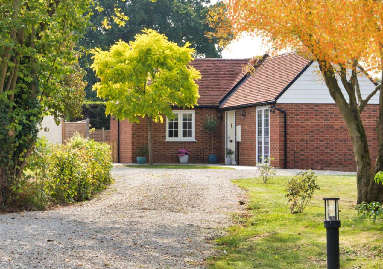 2 Bed in Woodchurch oc-tn625