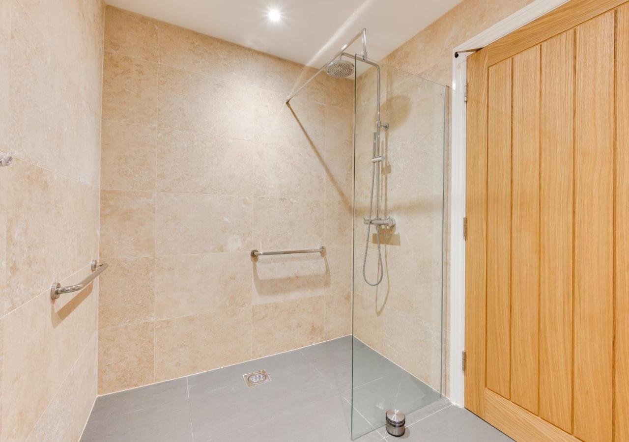 2 Bed in Woodchurch oc-tn625