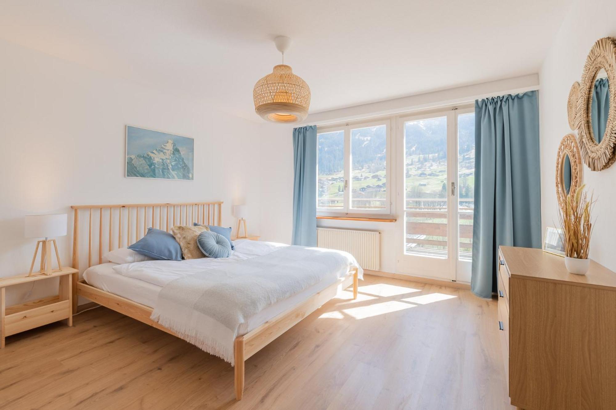 The Eiger Express Apartment - GRINDELHOMES