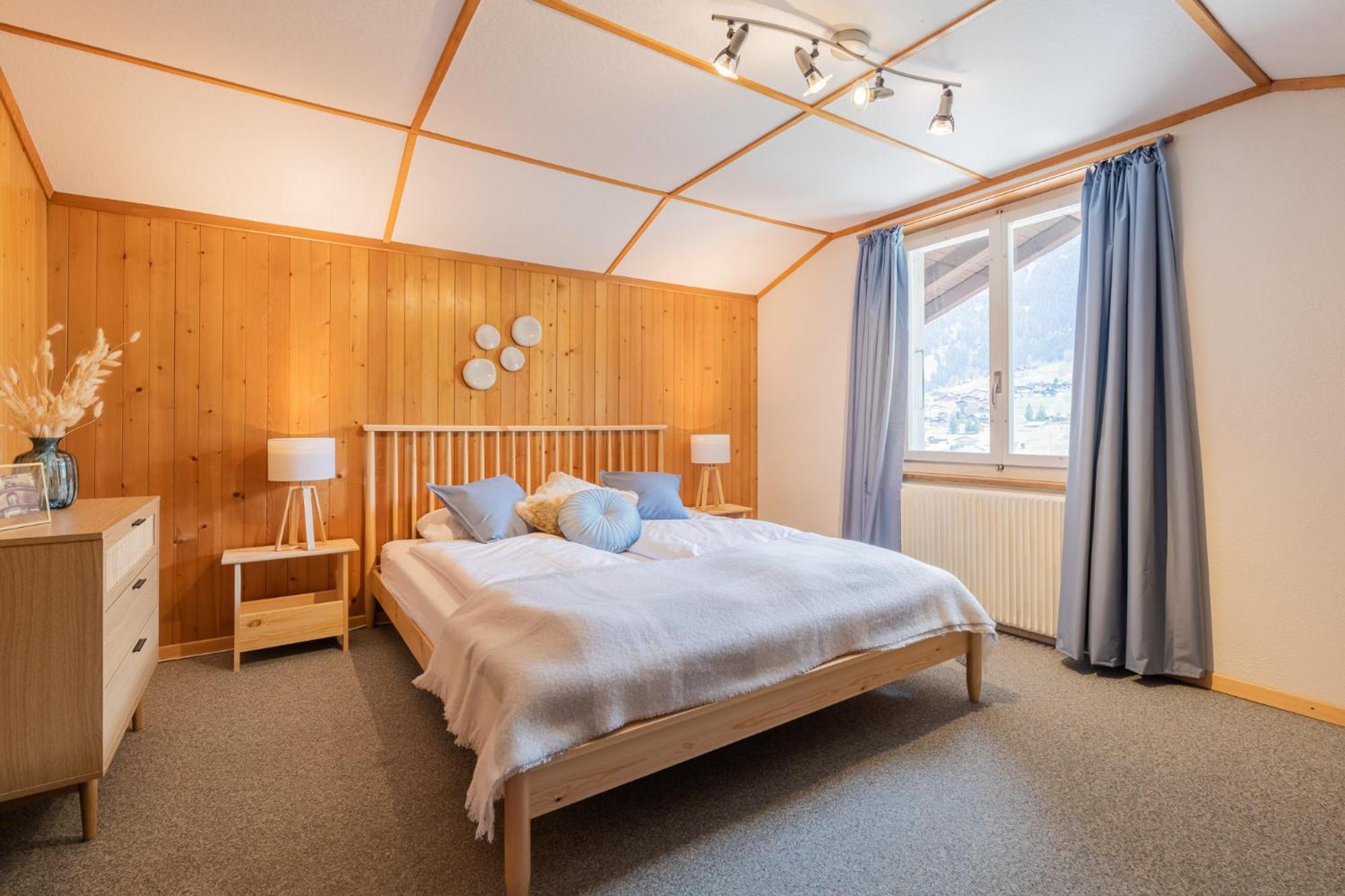 The Eiger Express Apartment - GRINDELHOMES